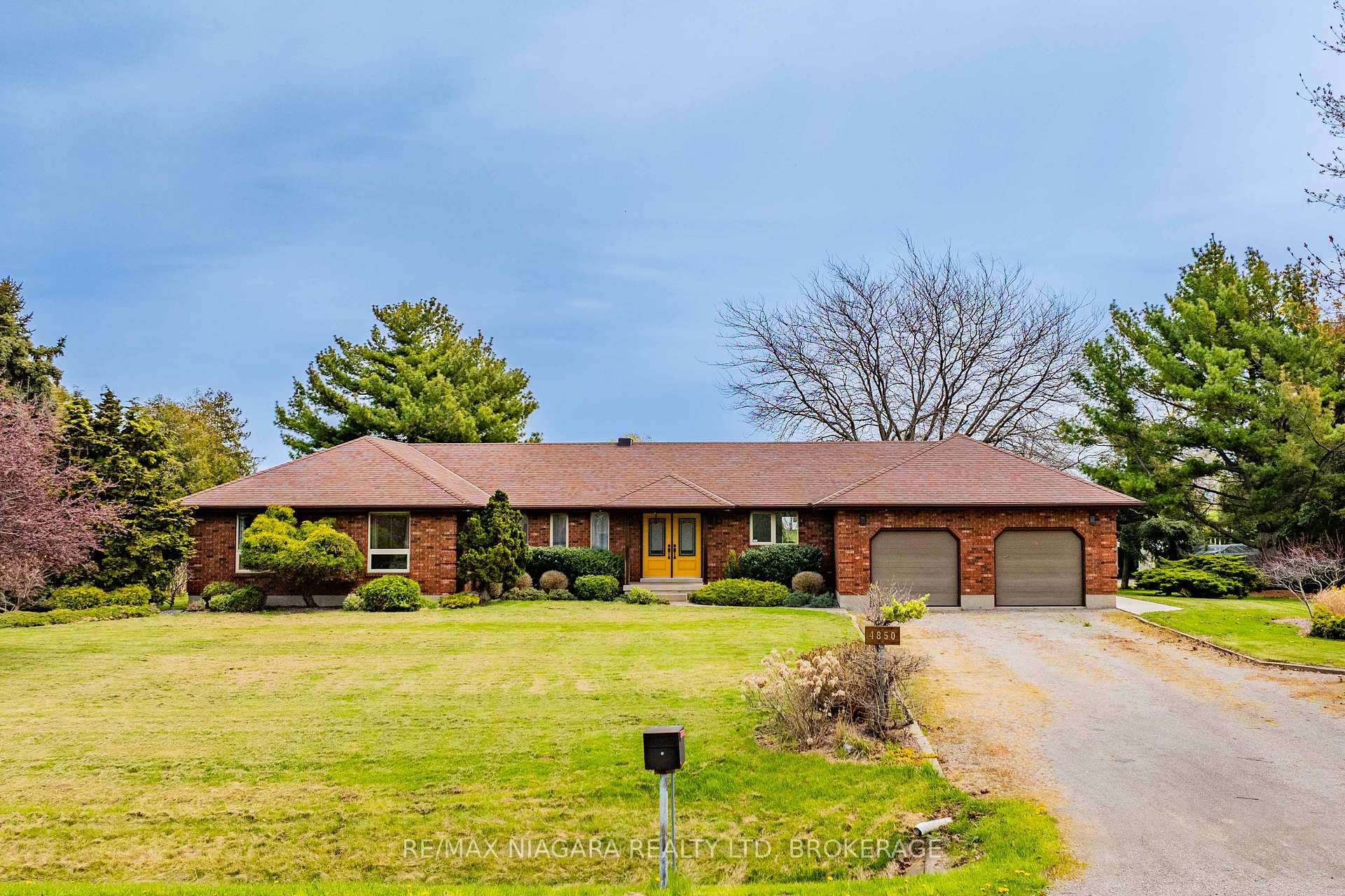 Photo 1 of 4850 Mountainview Road, Lincoln, Lincoln Lake — HOMEH
