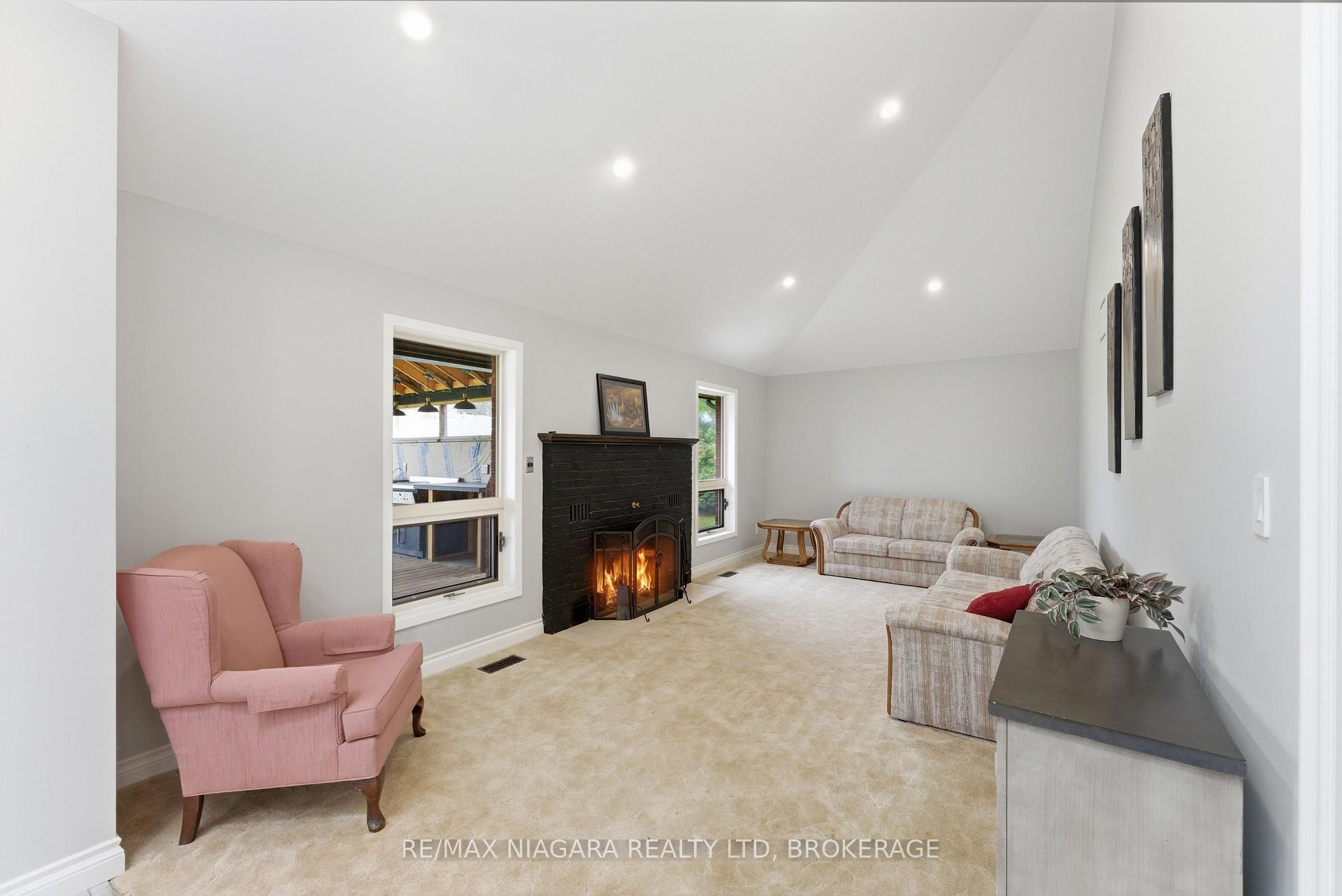 Photo 6 of 4850 Mountainview Road, Lincoln, Lincoln Lake — HOMEH