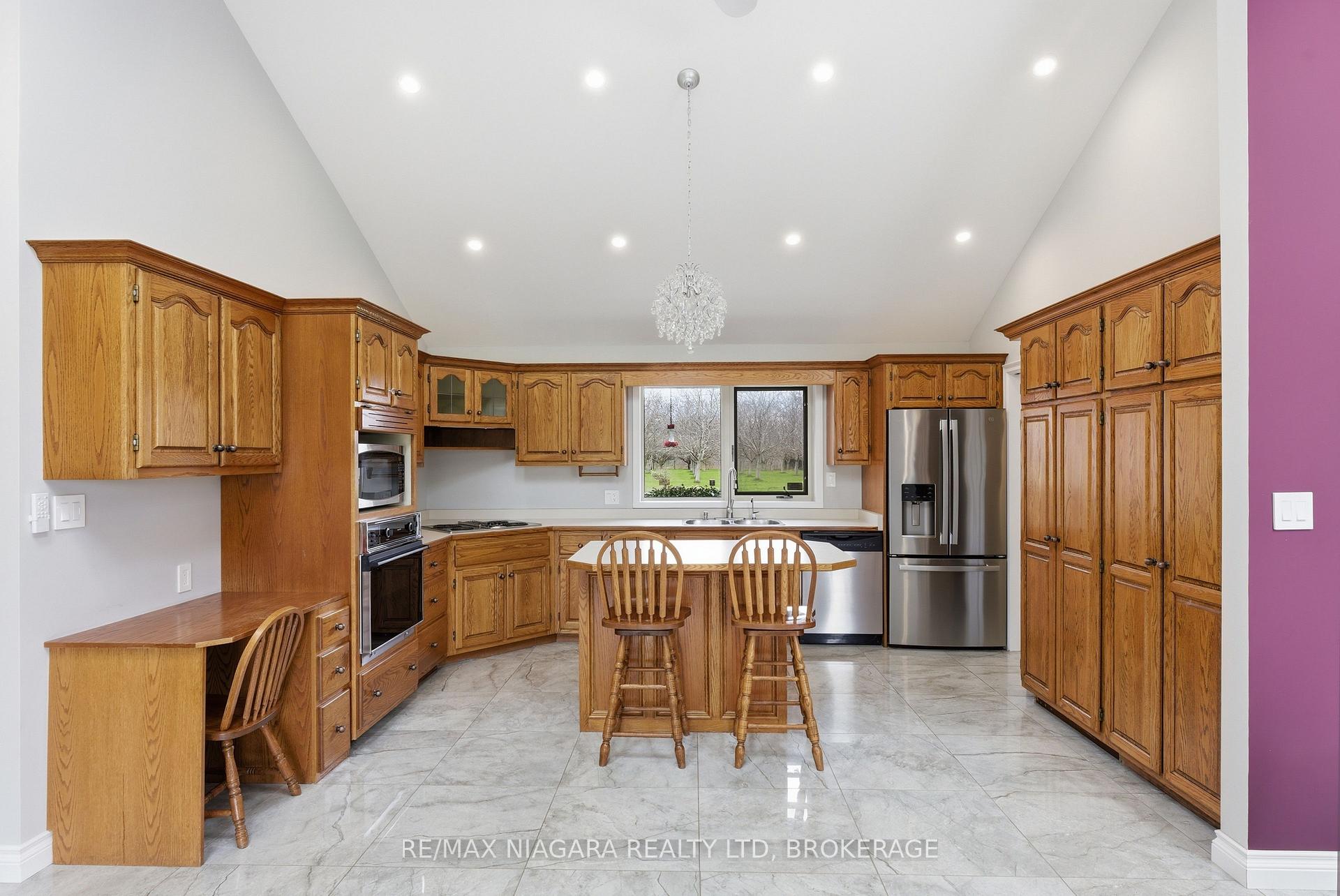 Photo 9 of 4850 Mountainview Road, Lincoln, Lincoln Lake — HOMEH