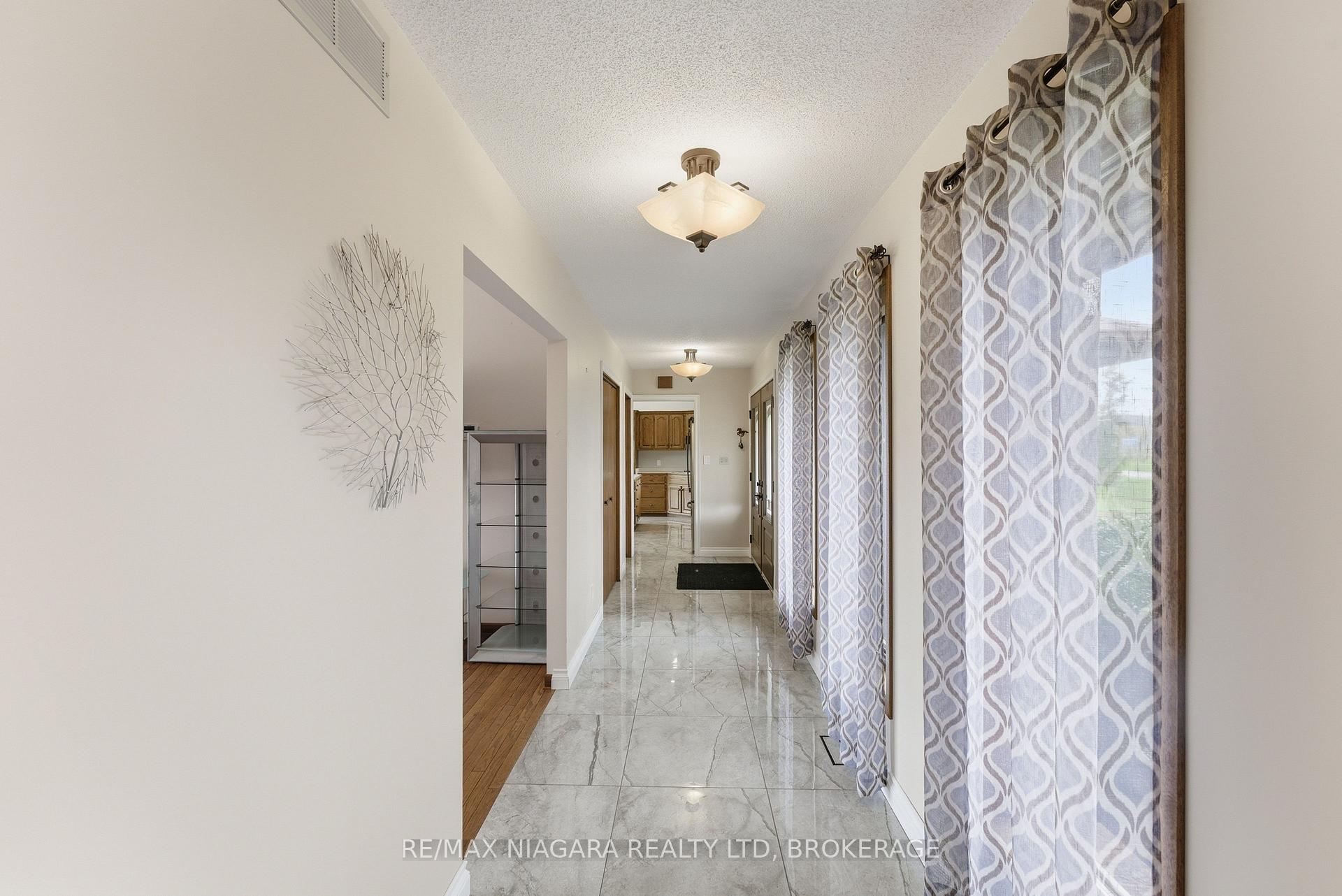 Photo 12 of 4850 Mountainview Road, Lincoln, Lincoln Lake — HOMEH
