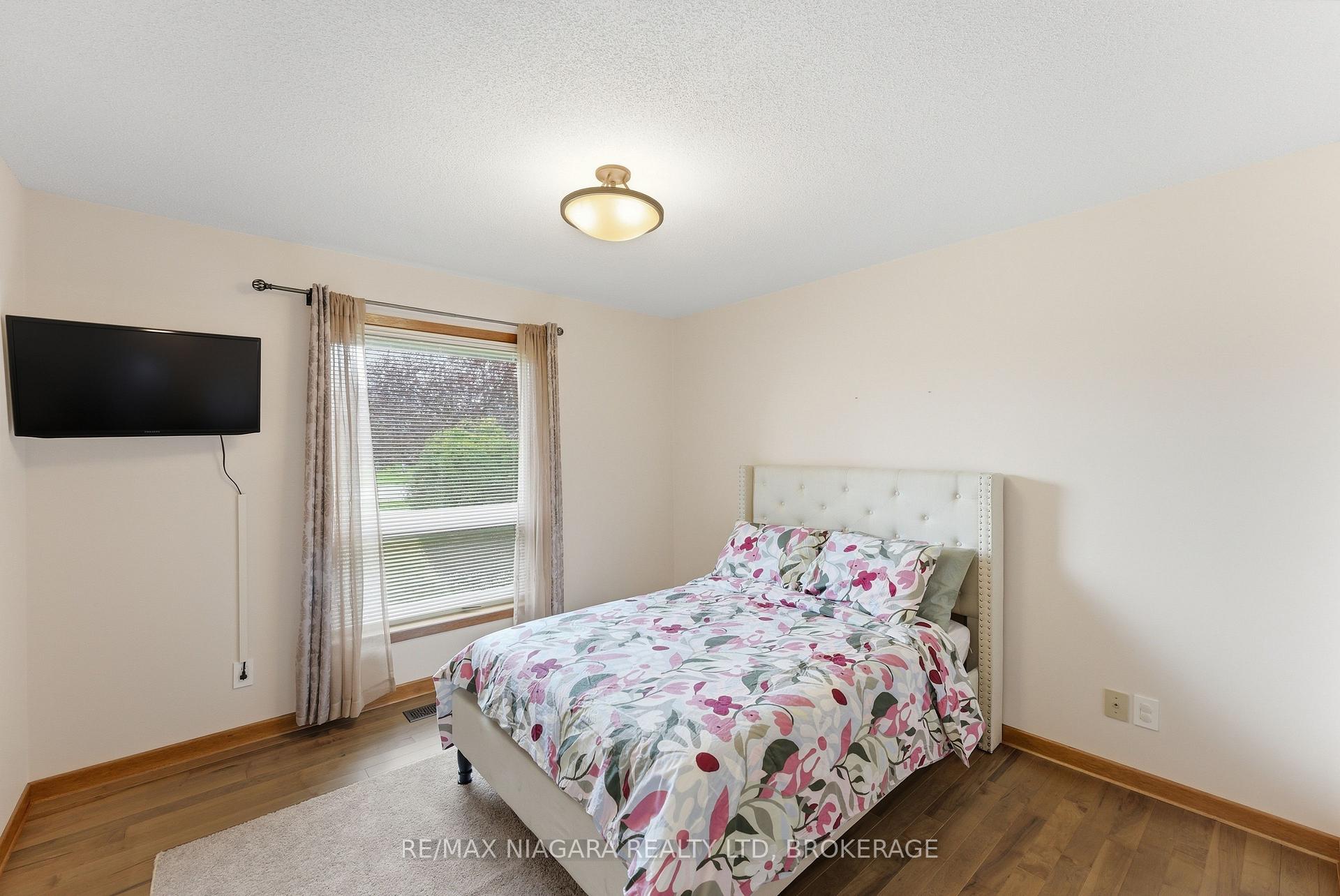 Photo 15 of 4850 Mountainview Road, Lincoln, Lincoln Lake — HOMEH