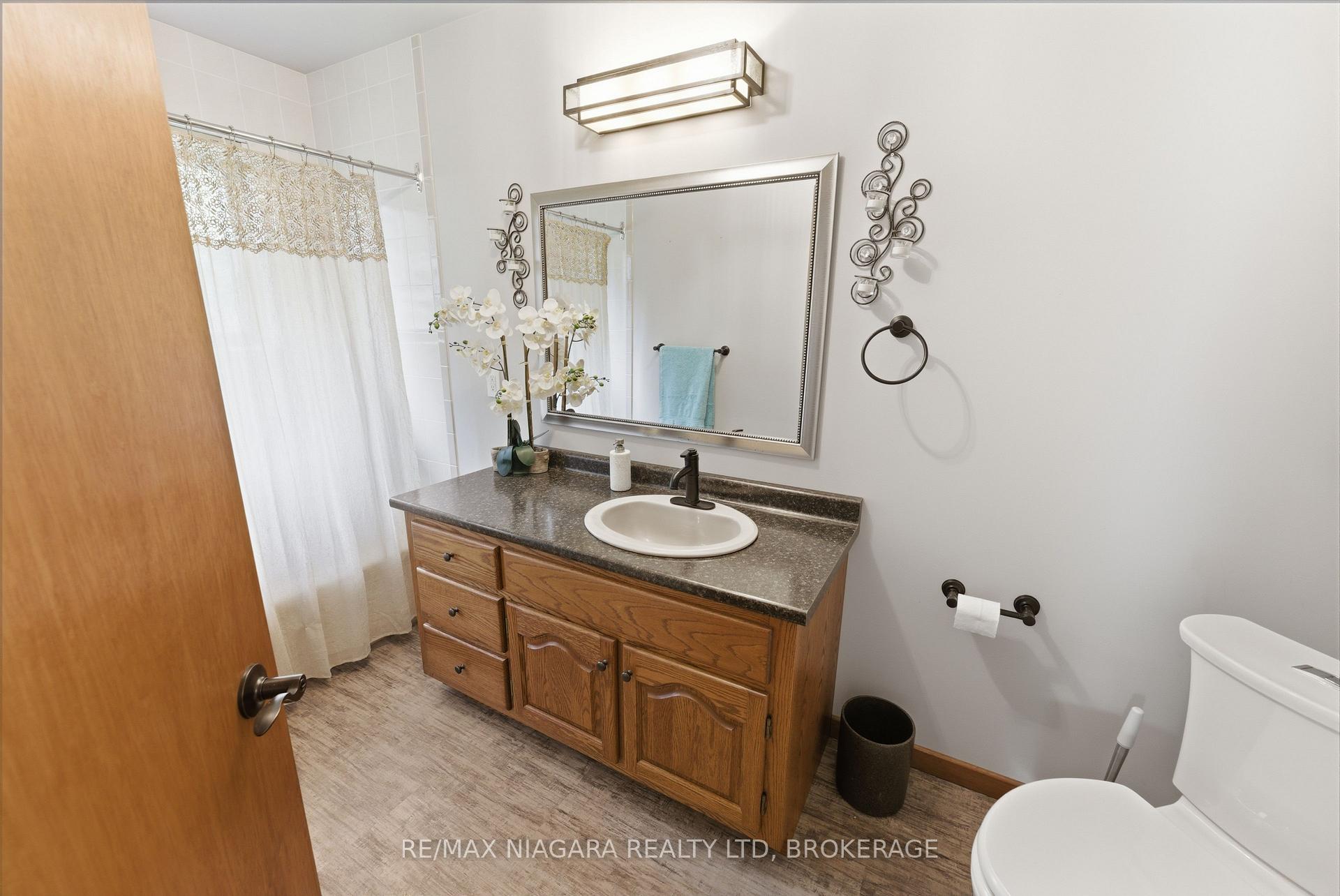 Photo 18 of 4850 Mountainview Road, Lincoln, Lincoln Lake — HOMEH
