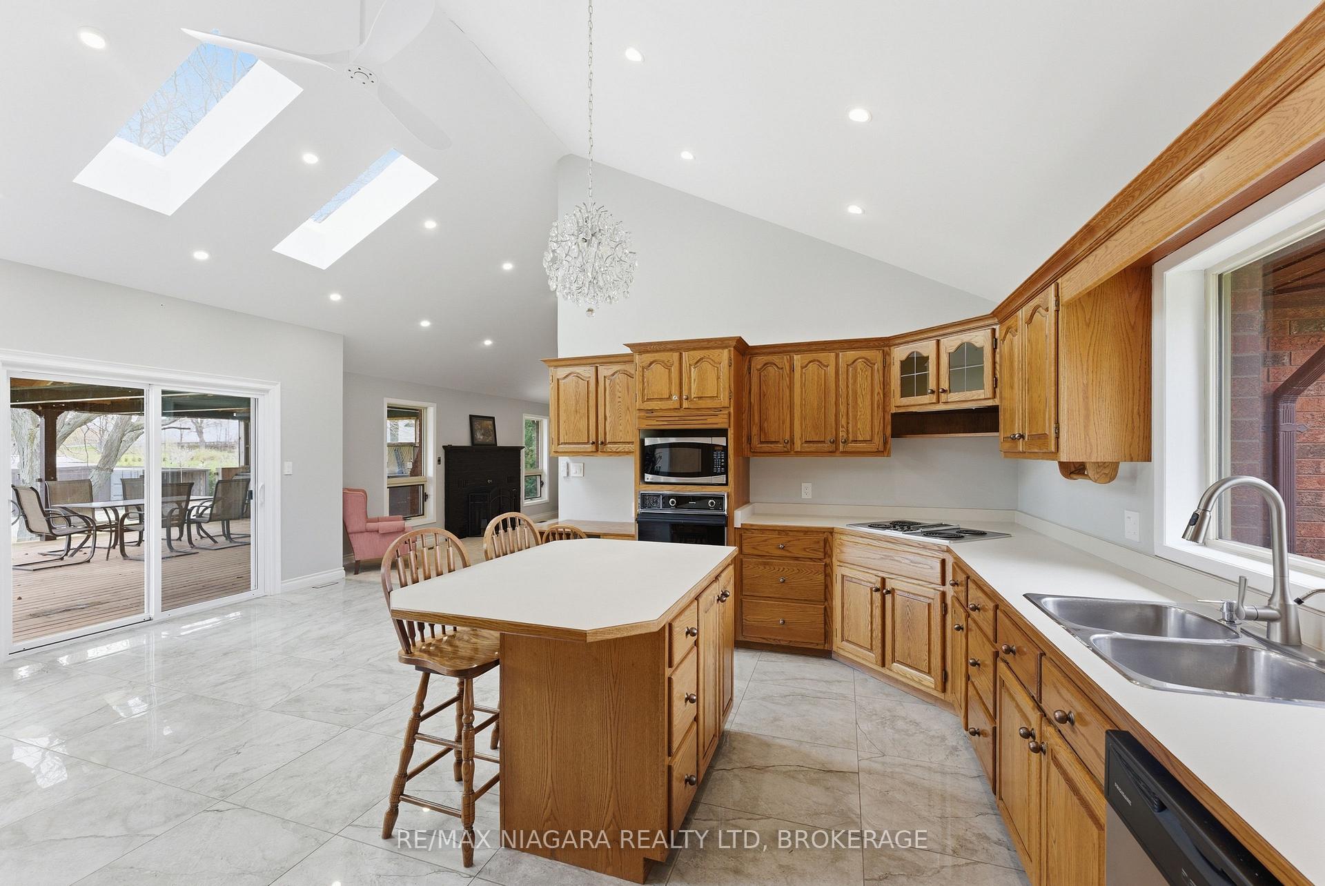 Photo 22 of 4850 Mountainview Road, Lincoln, Lincoln Lake — HOMEH