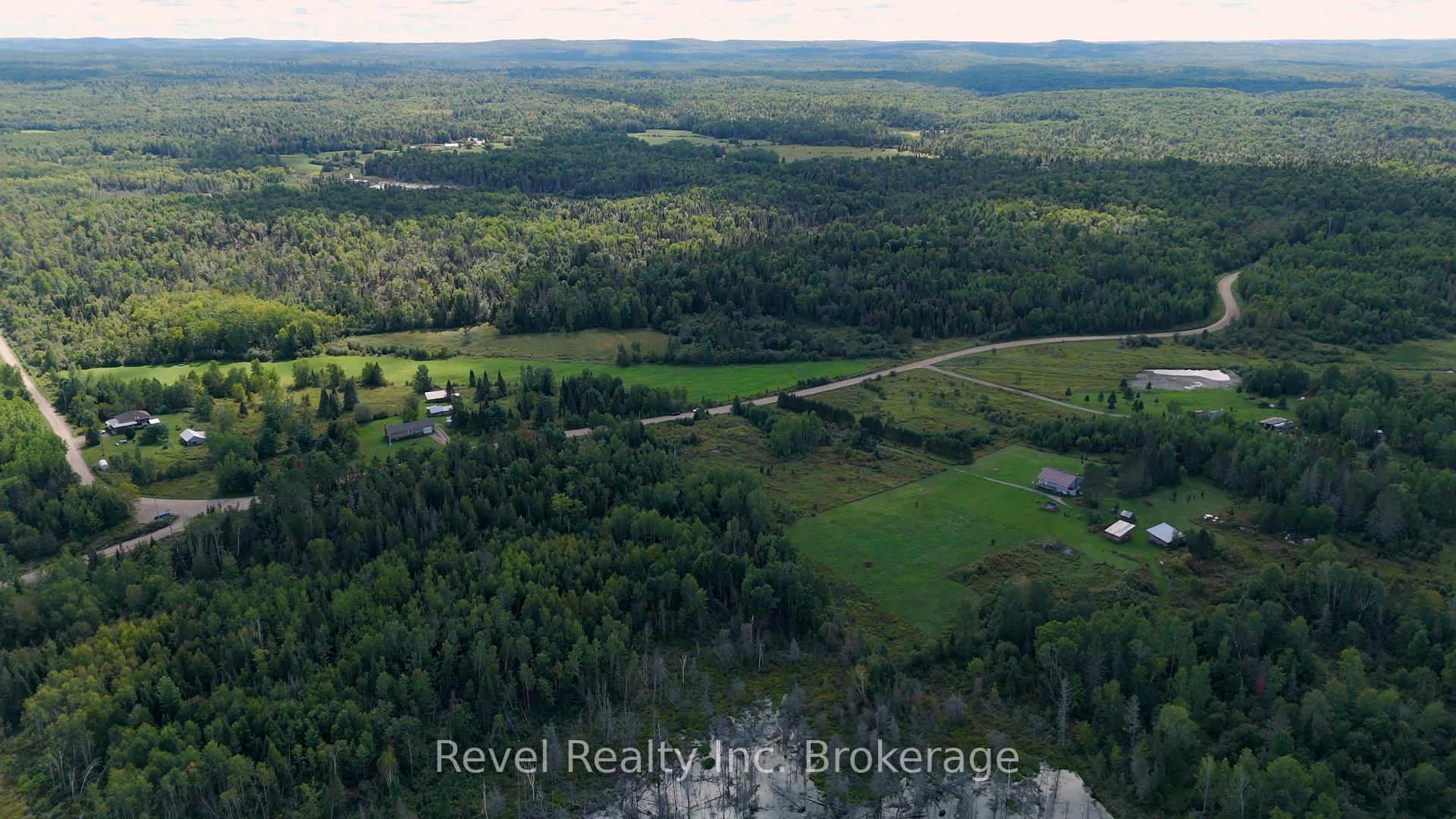 Photo 9 of 2395 Papineau Road, Papineau-Cameron, Papineau Cameron — HOMEH