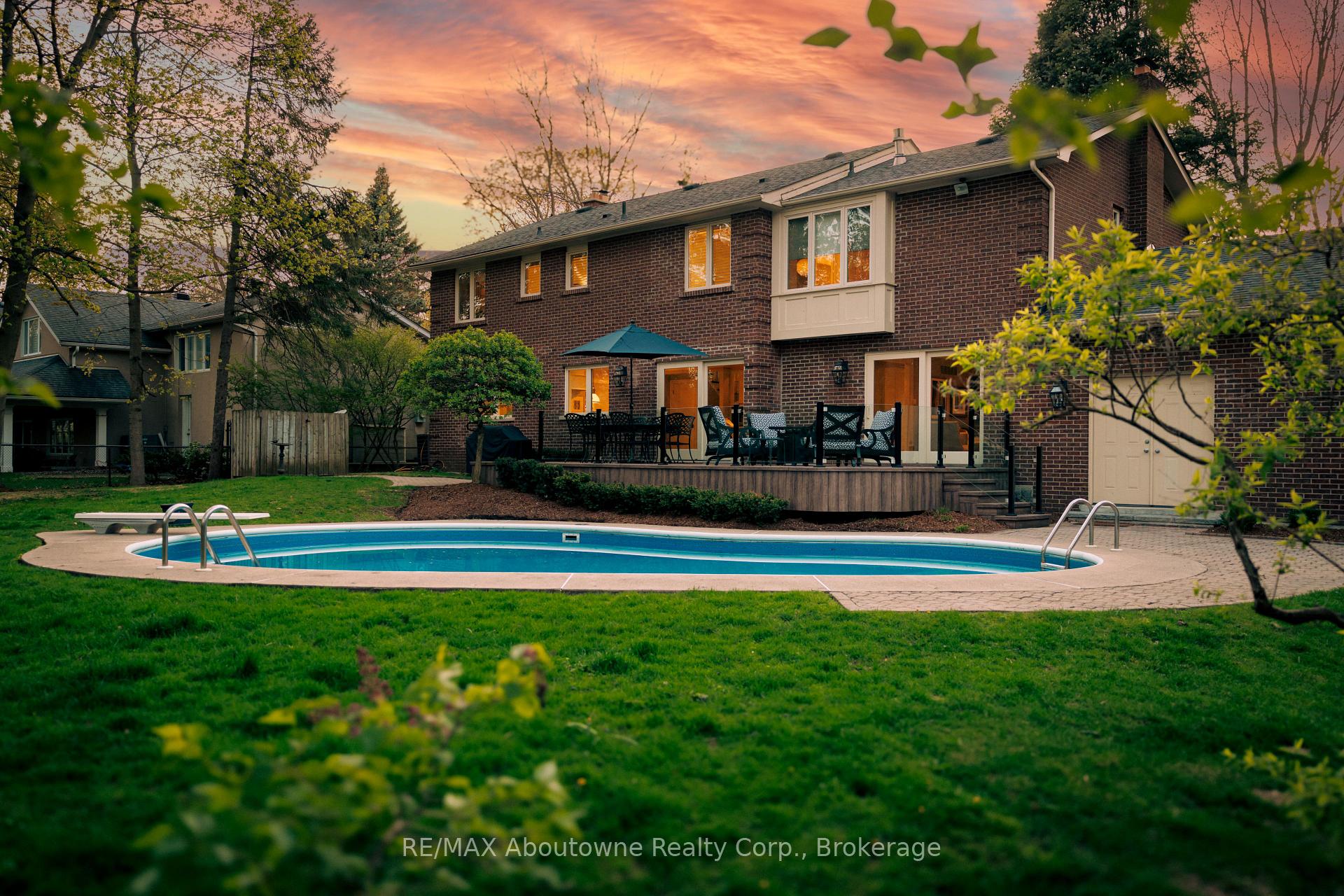 Photo 5 of 528 Michael Terrace, Oakville, Old Oakville — HOMEH