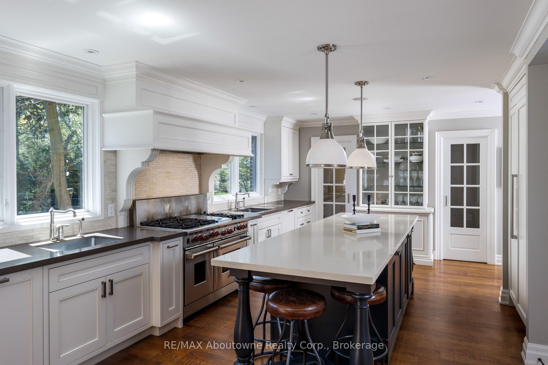 Photo 14 of 528 Michael Terrace, Oakville, Old Oakville — HOMEH
