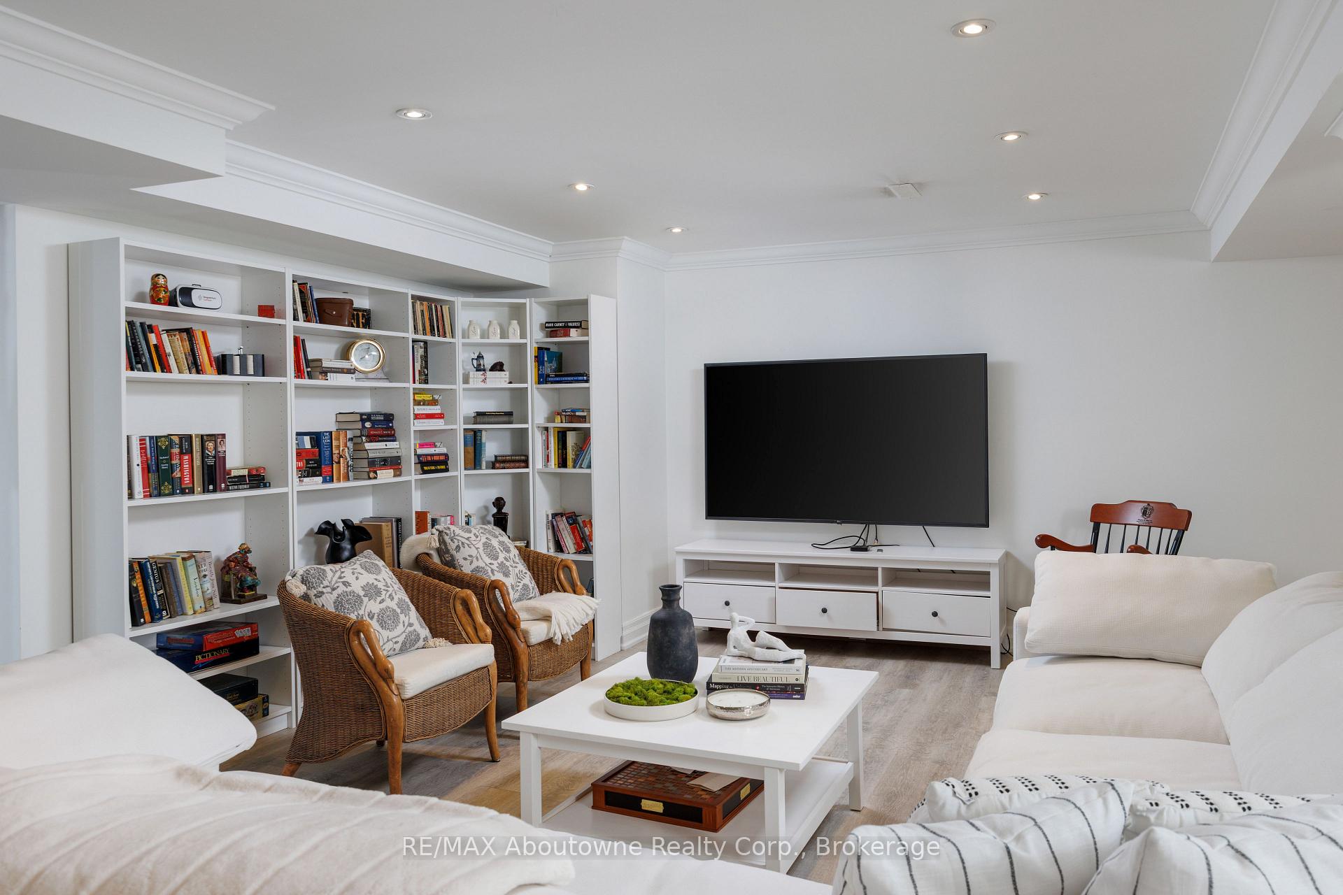 Photo 44 of 528 Michael Terrace, Oakville, Old Oakville — HOMEH