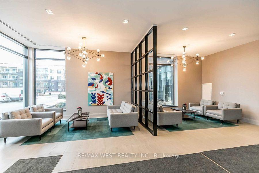 Photo 2 of Unit 344, 555 William Graham Drive, Aurora, Rural Aurora — HOMEH