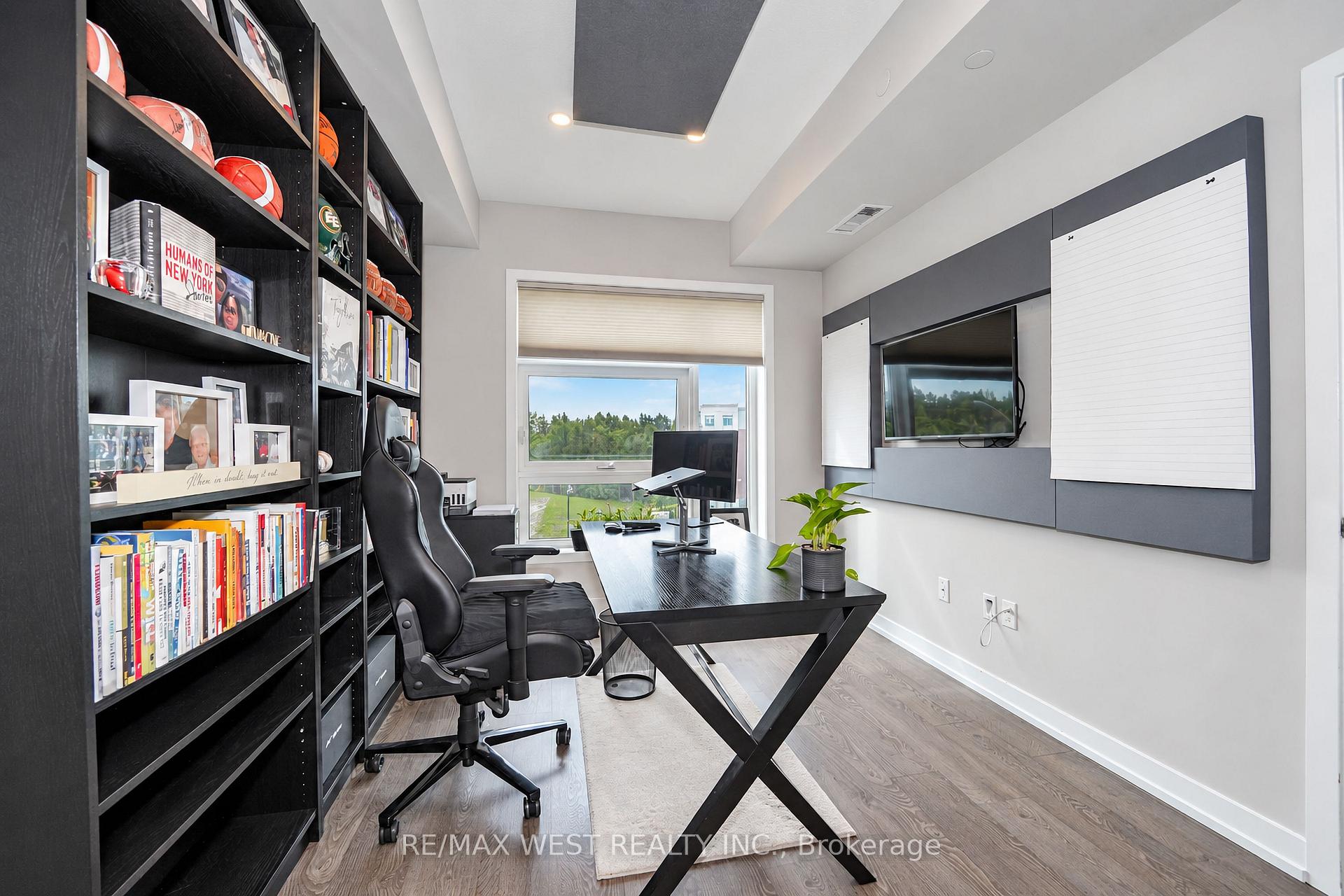 Photo 10 of Unit 344, 555 William Graham Drive, Aurora, Rural Aurora — HOMEH