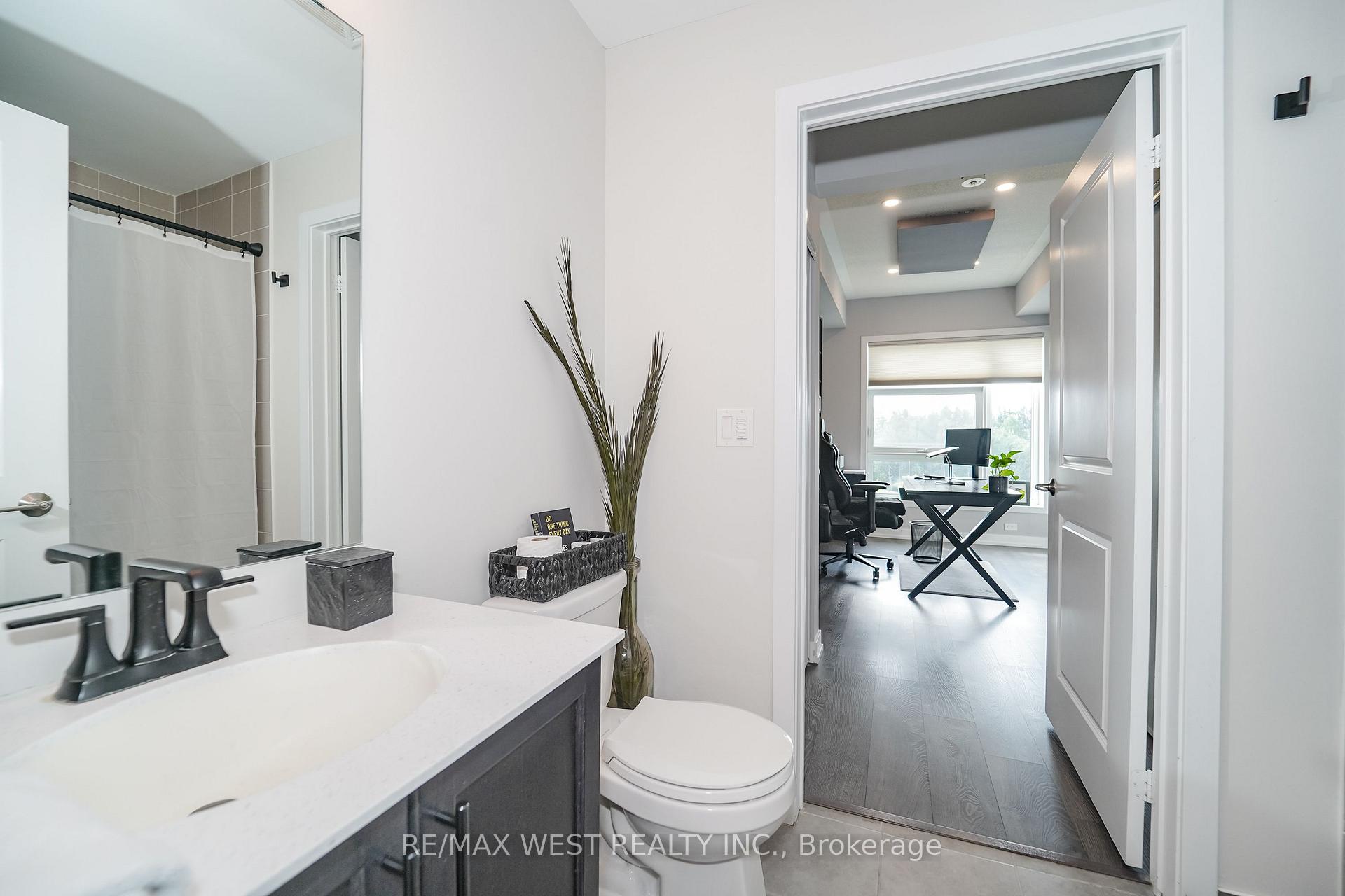 Photo 11 of Unit 344, 555 William Graham Drive, Aurora, Rural Aurora — HOMEH