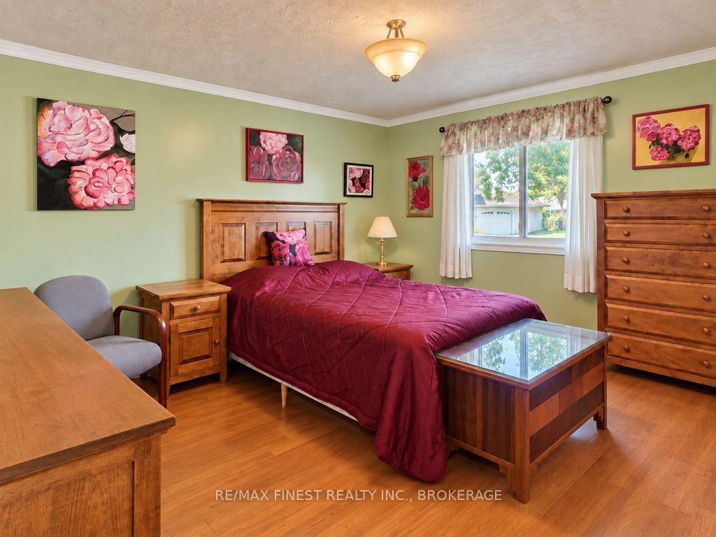 Photo 12 of 58 Princeton Place, Loyalist, Amherstview — HOMEH