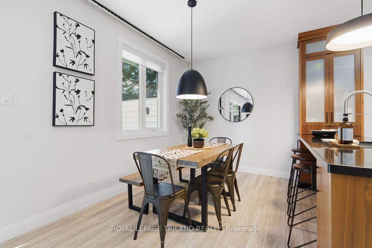 Photo 15 of Unit 4, 433 Hyde Park Road, London, North P — HOMEH