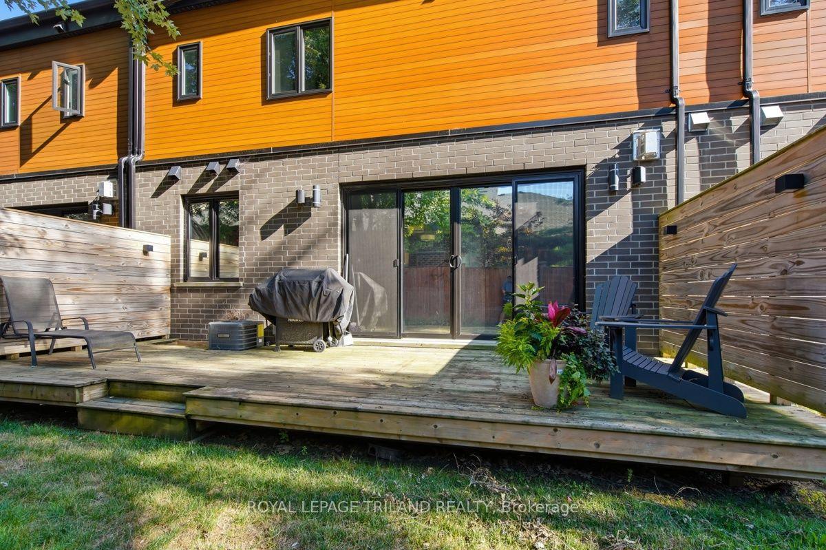 Photo 37 of Unit 4, 433 Hyde Park Road, London, North P — HOMEH