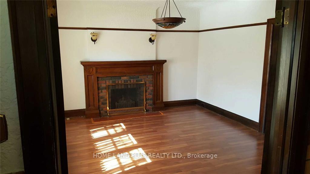 Photo 1 of 68 Parkview Avenue, North York, Willowdale East — HOMEH