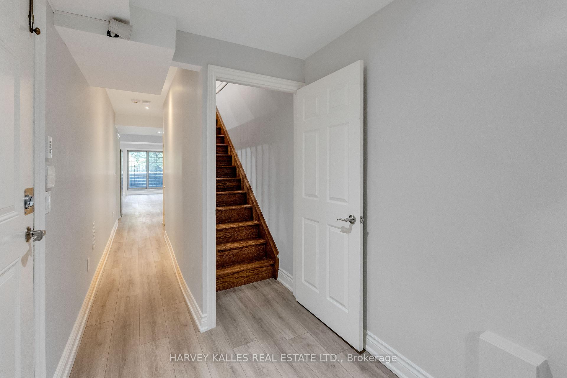 Photo 41 of 168 Roe Avenue, Toronto, Bedford Park-Nortown — HOMEH