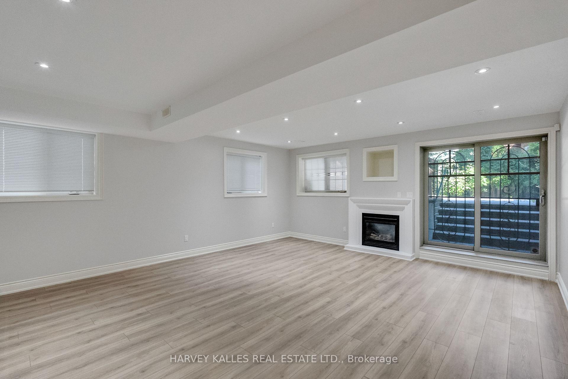 Photo 45 of 168 Roe Avenue, Toronto, Bedford Park-Nortown — HOMEH