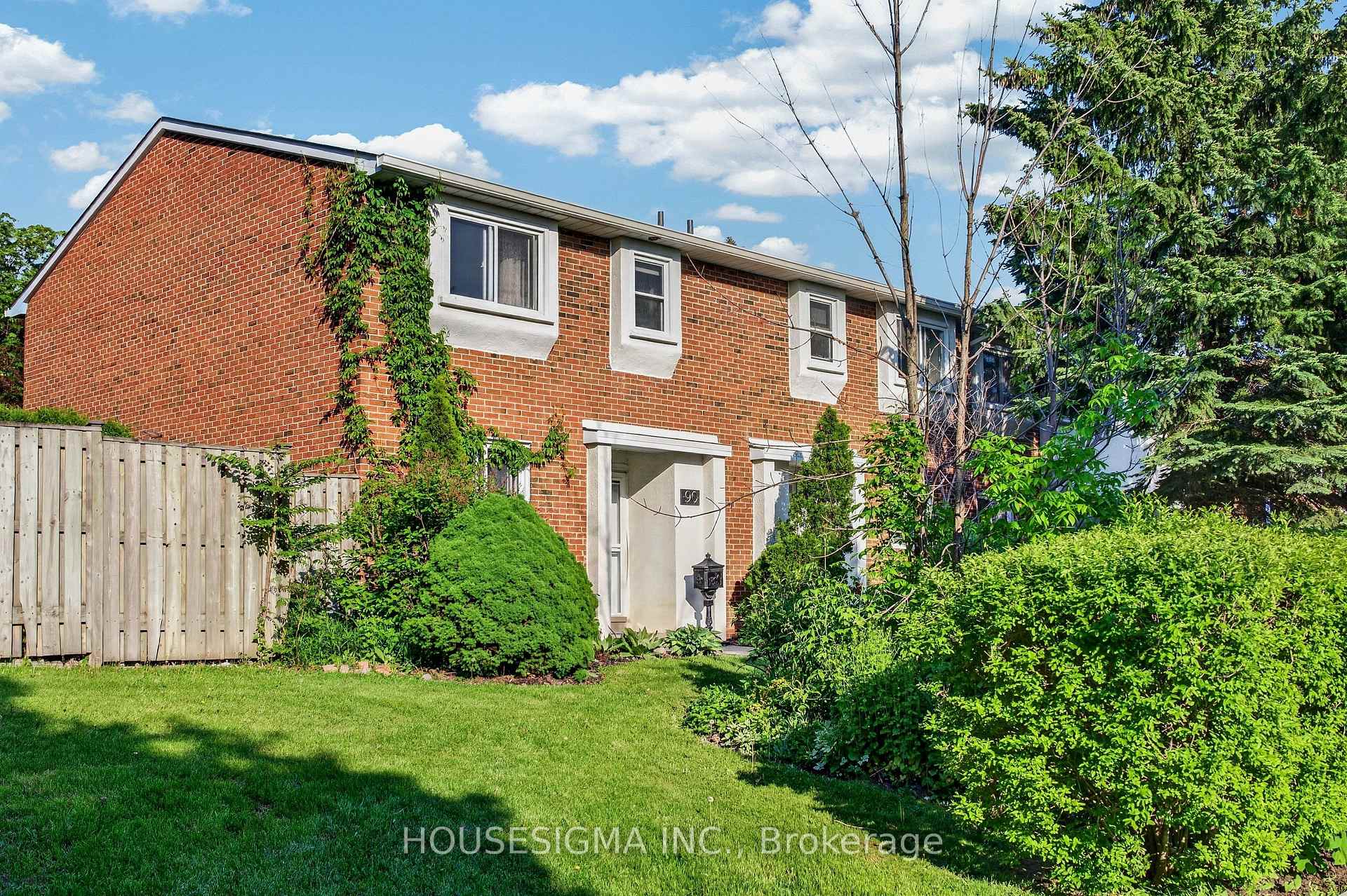 Photo of Unit 90, 15 Centennial Park Road S