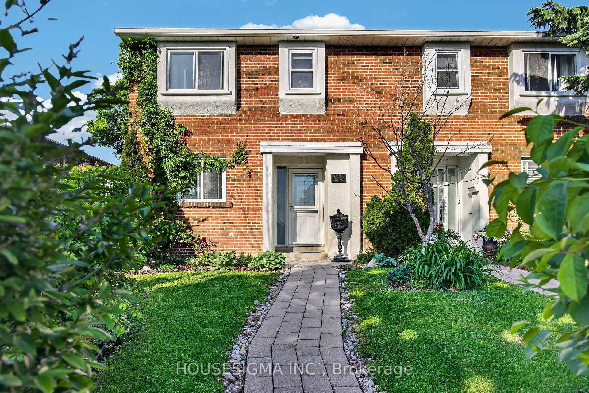 Photo 2 of Unit 90, 15 Centennial Park Road S, Etobicoke, Eringate-Centennial-West Deane — HOMEH