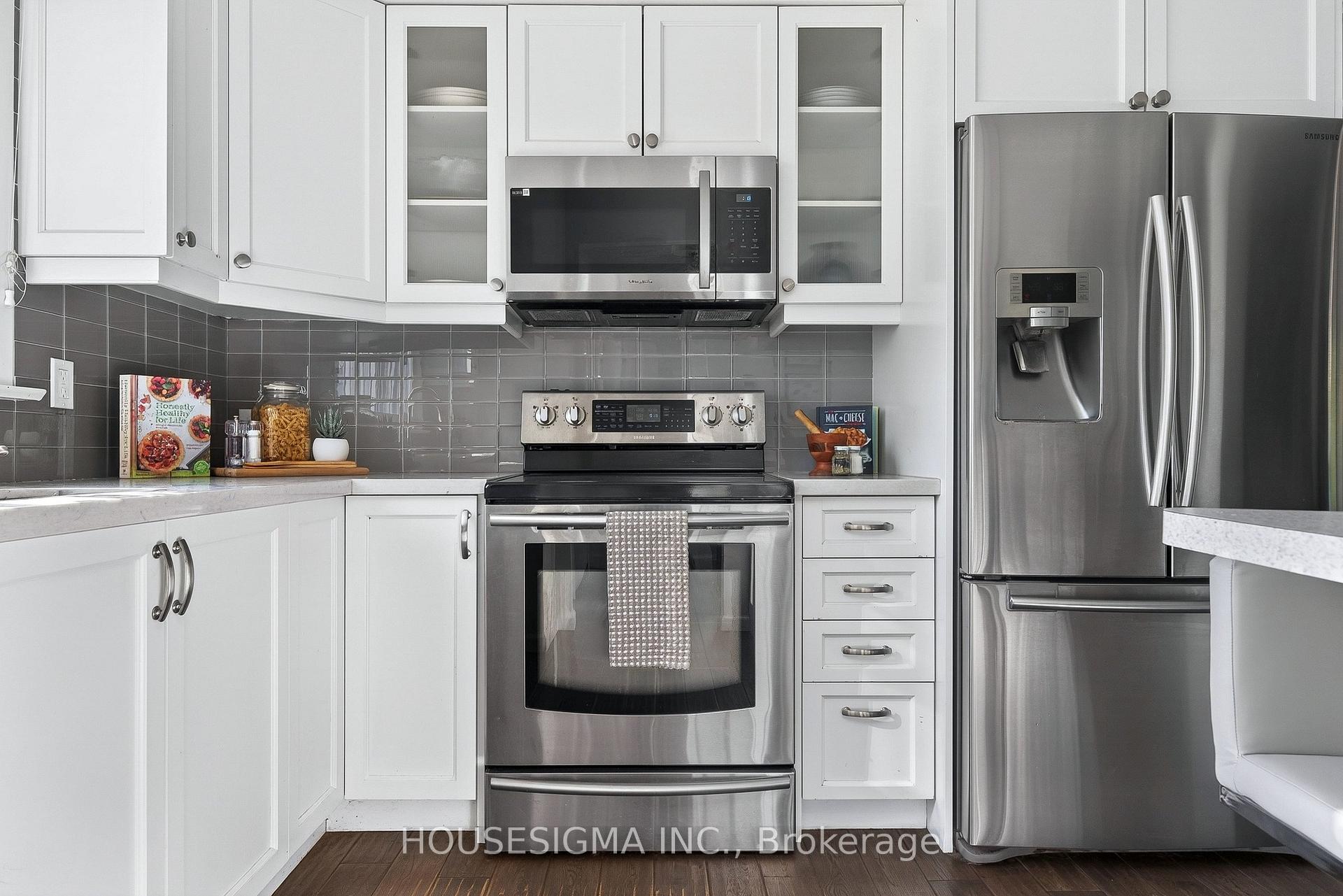 Photo 5 of Unit 90, 15 Centennial Park Road S, Etobicoke, Eringate-Centennial-West Deane — HOMEH