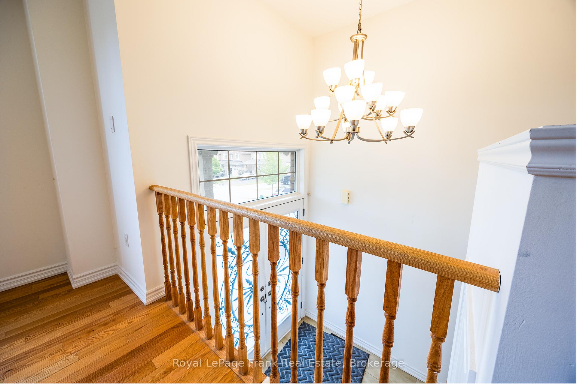 Photo 4 of 190 Lyle Drive, Clarington, Bowmanville — HOMEH