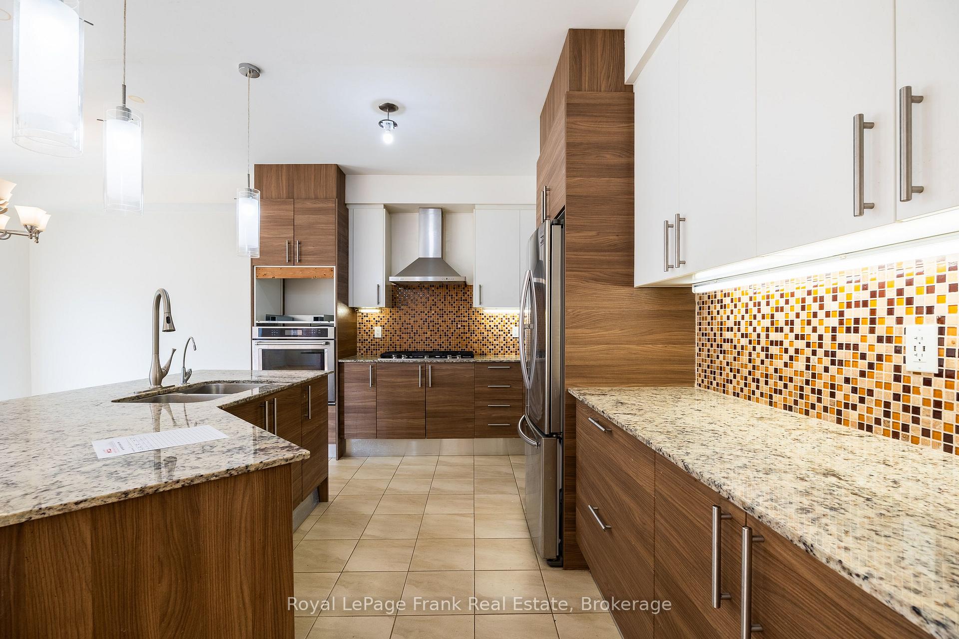 Photo 9 of 190 Lyle Drive, Clarington, Bowmanville — HOMEH