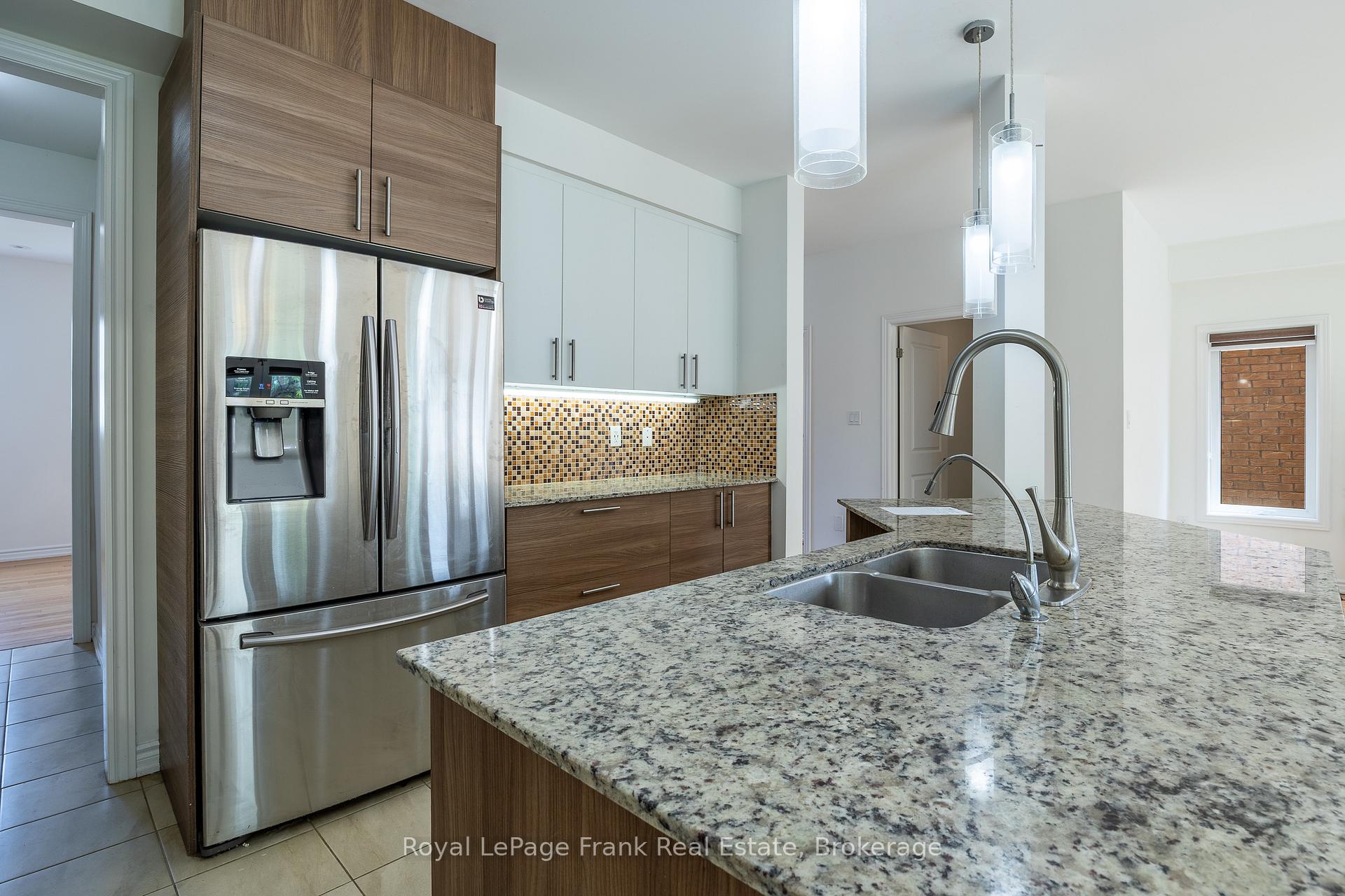 Photo 11 of 190 Lyle Drive, Clarington, Bowmanville — HOMEH