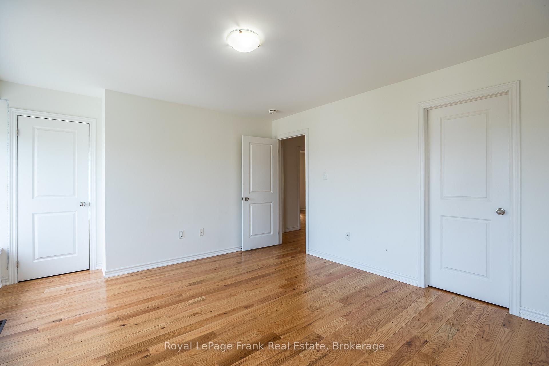 Photo 19 of 190 Lyle Drive, Clarington, Bowmanville — HOMEH