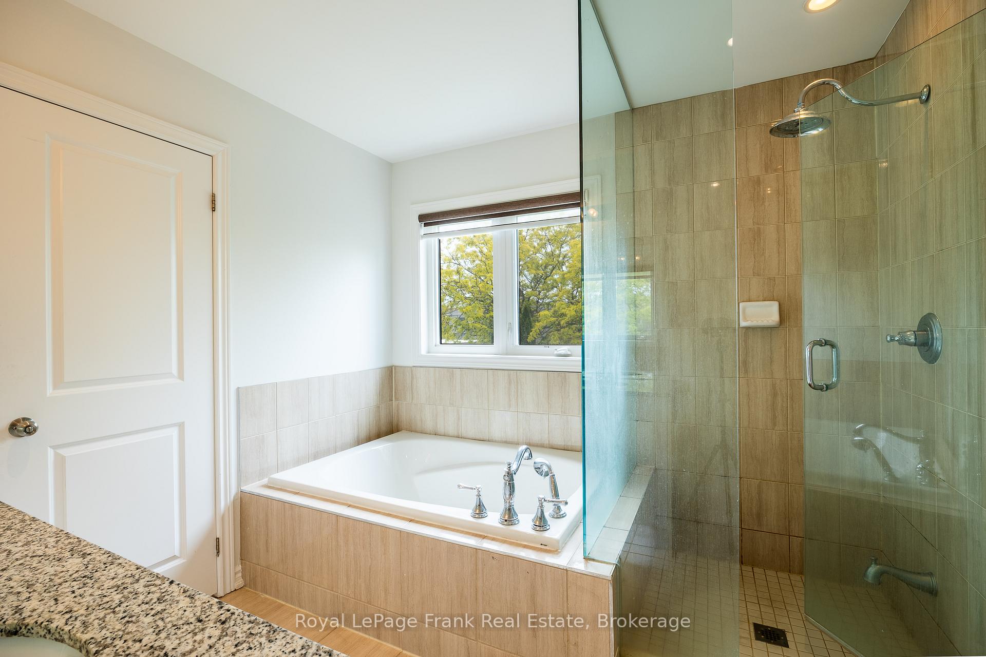 Photo 28 of 190 Lyle Drive, Clarington, Bowmanville — HOMEH