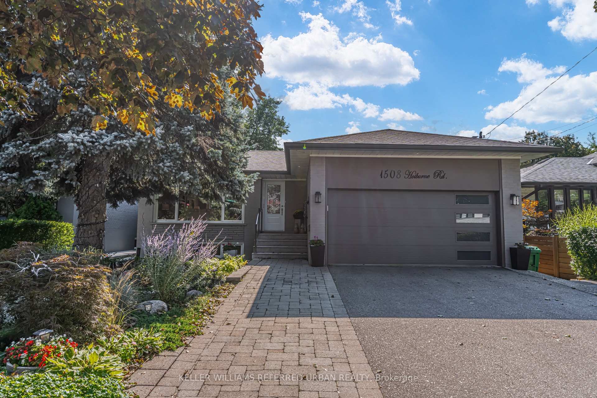 Photo 1 of 1508 Holburne Road, Mississauga, Lakeview — HOMEH