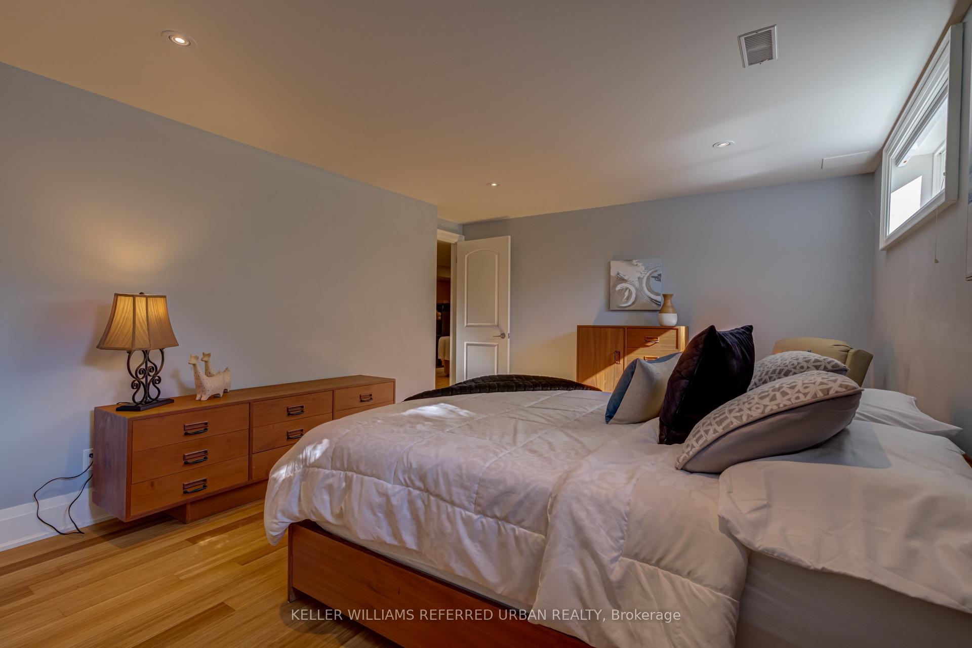 Photo 24 of 1508 Holburne Road, Mississauga, Lakeview — HOMEH