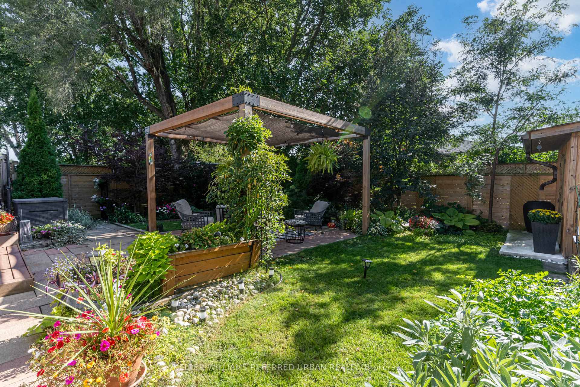 Photo 37 of 1508 Holburne Road, Mississauga, Lakeview — HOMEH