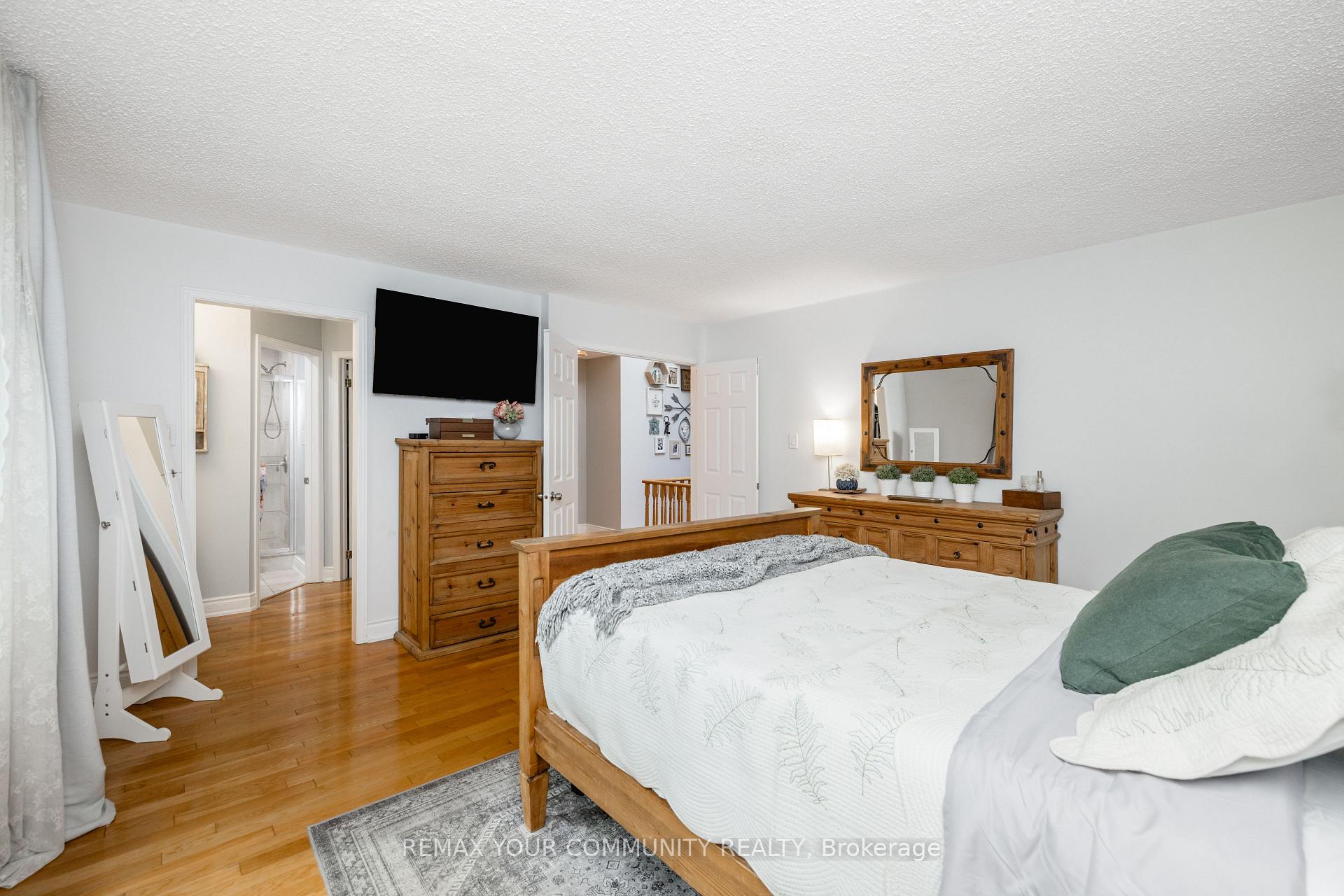 Photo 18 of 321 Miller Drive, Barrie, Edgehill Drive — HOMEH