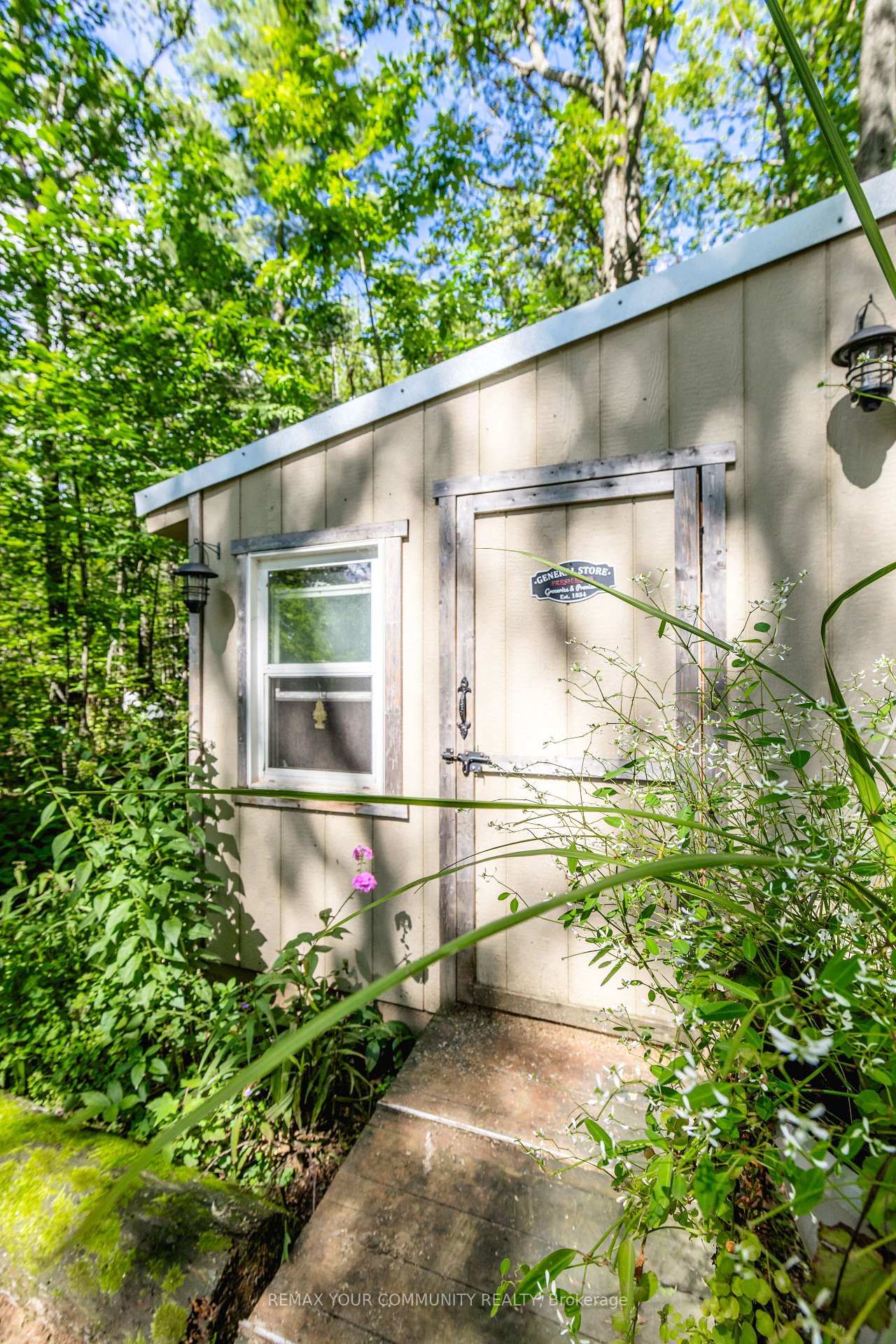 Photo 47 of 321 Miller Drive, Barrie, Edgehill Drive — HOMEH