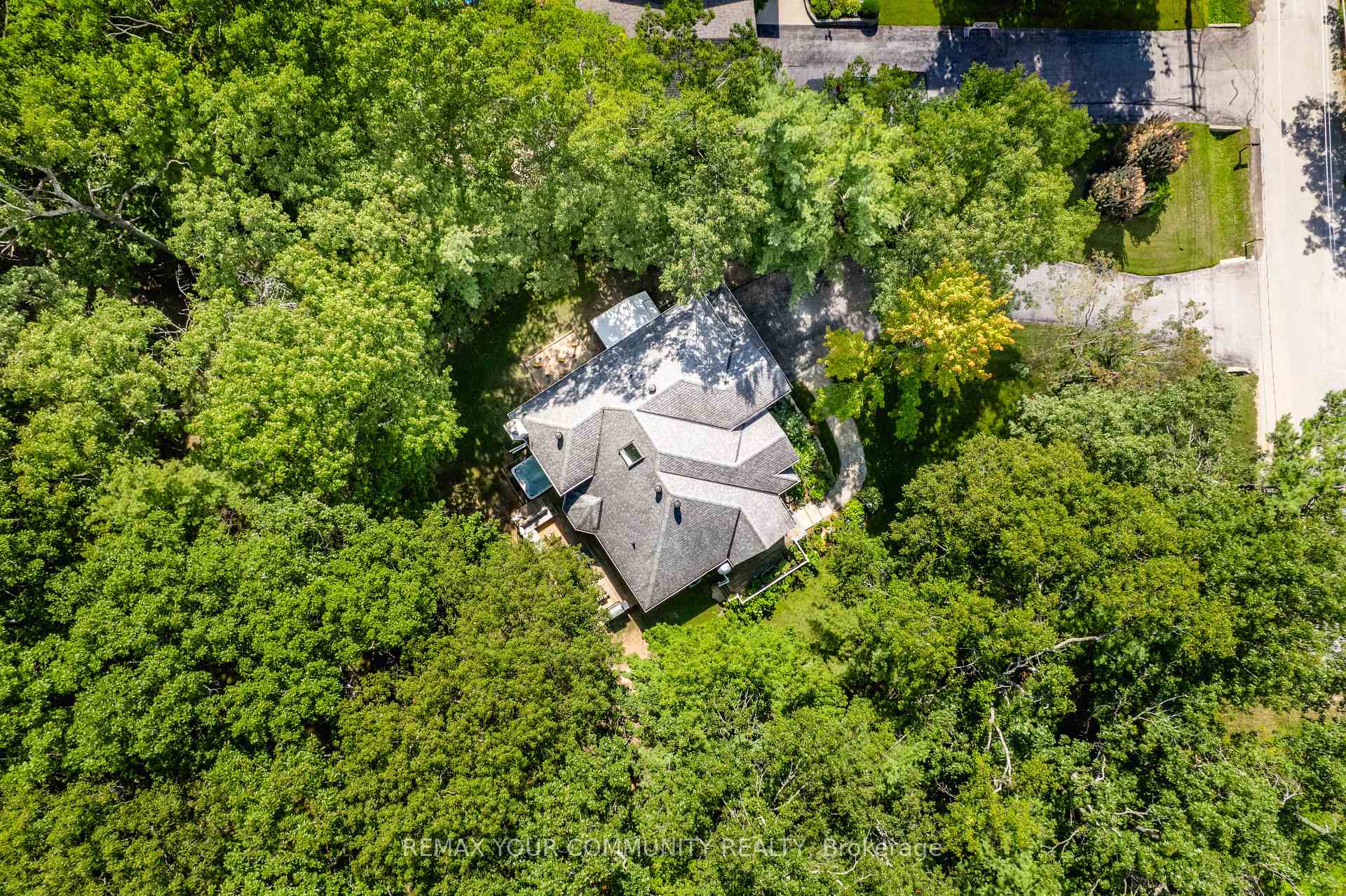 Photo 49 of 321 Miller Drive, Barrie, Edgehill Drive — HOMEH