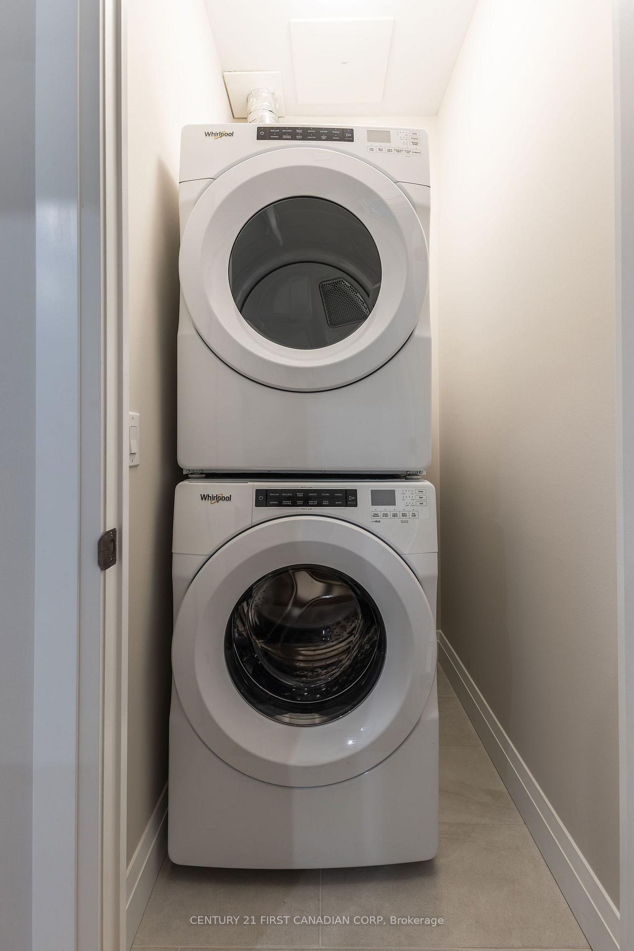 Photo 8 of Unit 407, 230 North Centre Road, London, North B — HOMEH