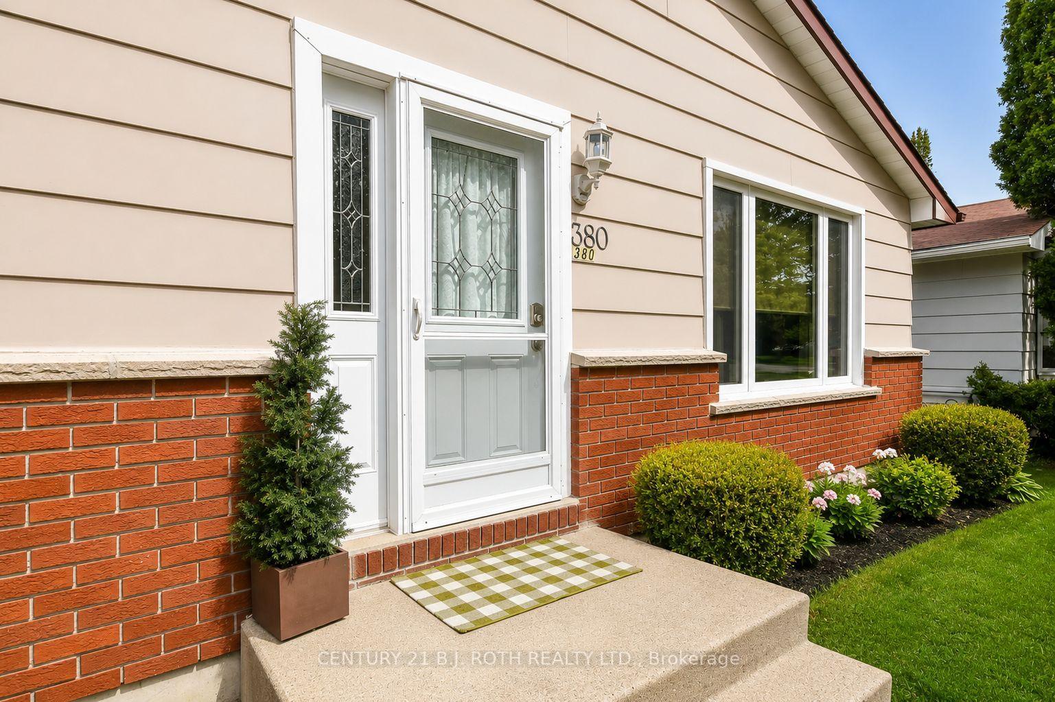 Photo 2 of 380 Mary Street, Orillia — HOMEH