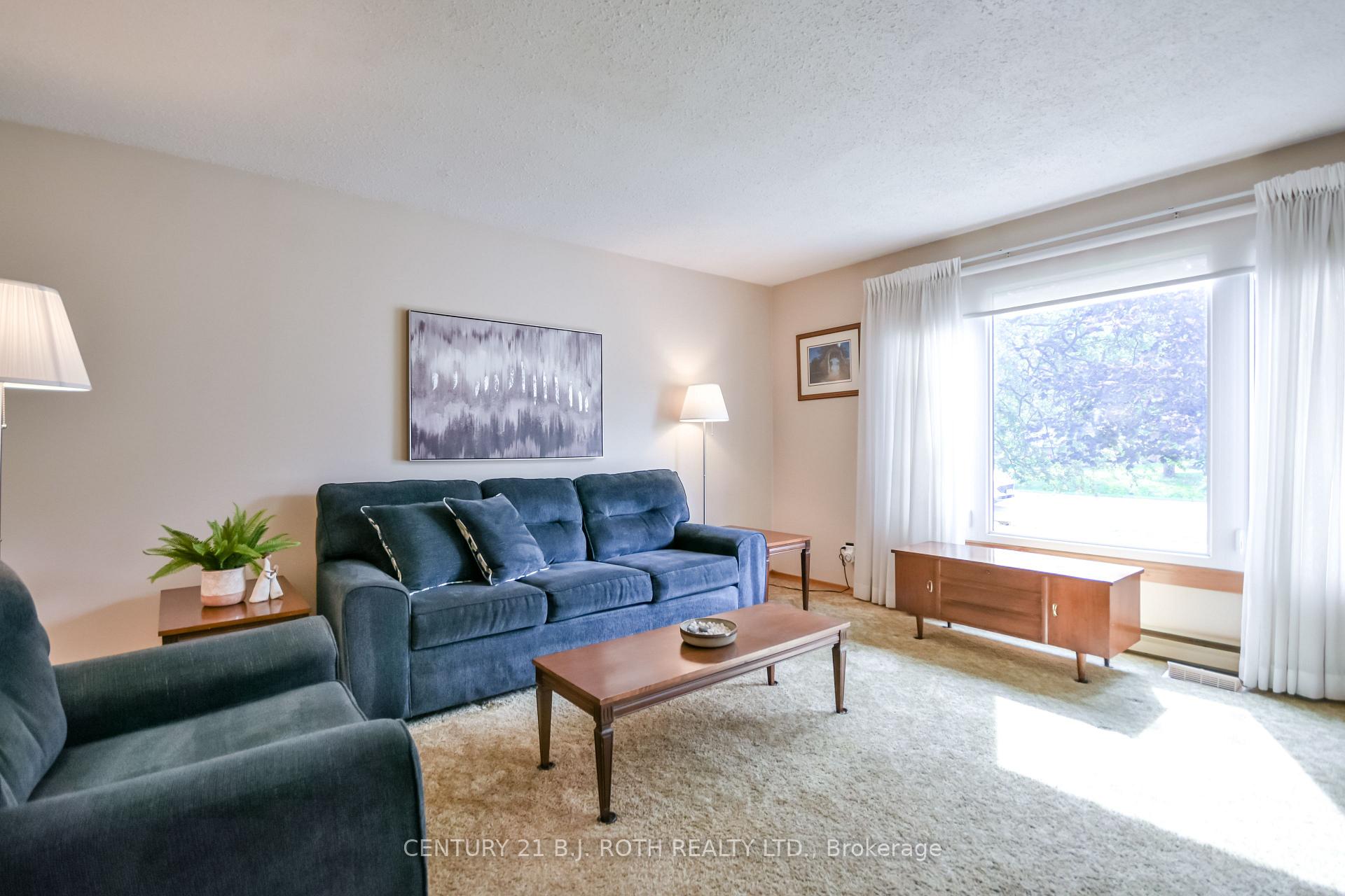 Photo 3 of 380 Mary Street, Orillia — HOMEH