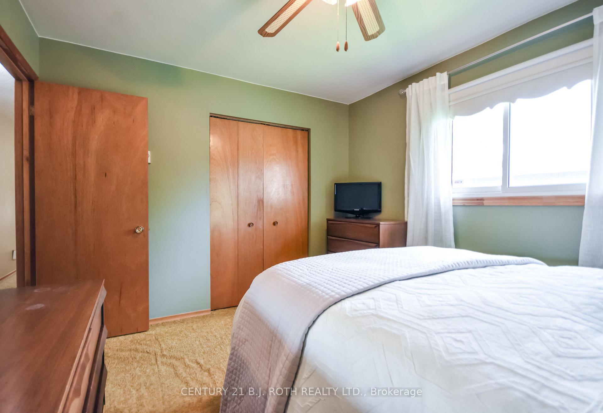 Photo 15 of 380 Mary Street, Orillia — HOMEH