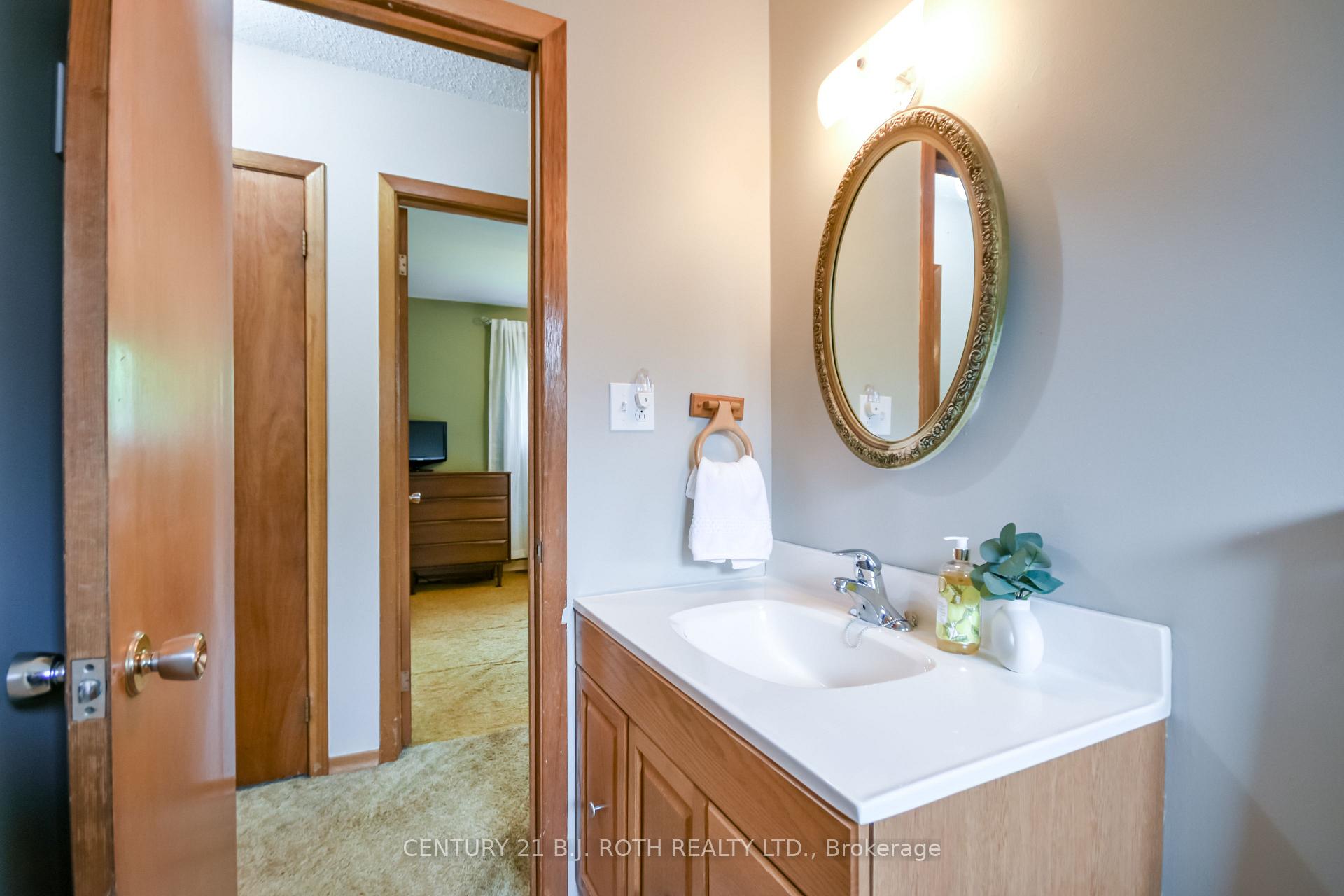 Photo 22 of 380 Mary Street, Orillia — HOMEH
