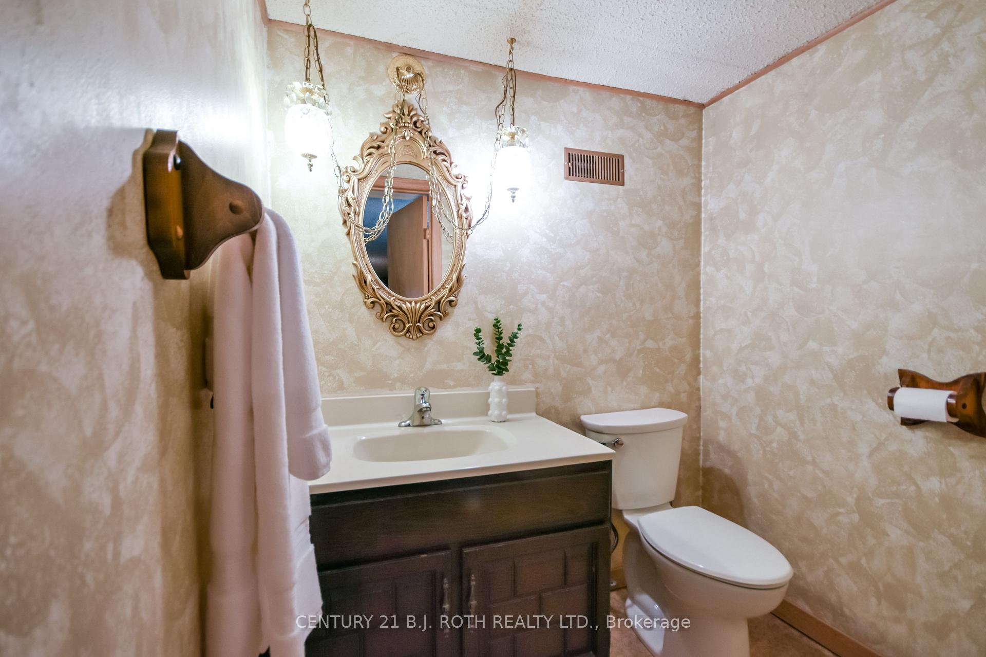 Photo 27 of 380 Mary Street, Orillia — HOMEH