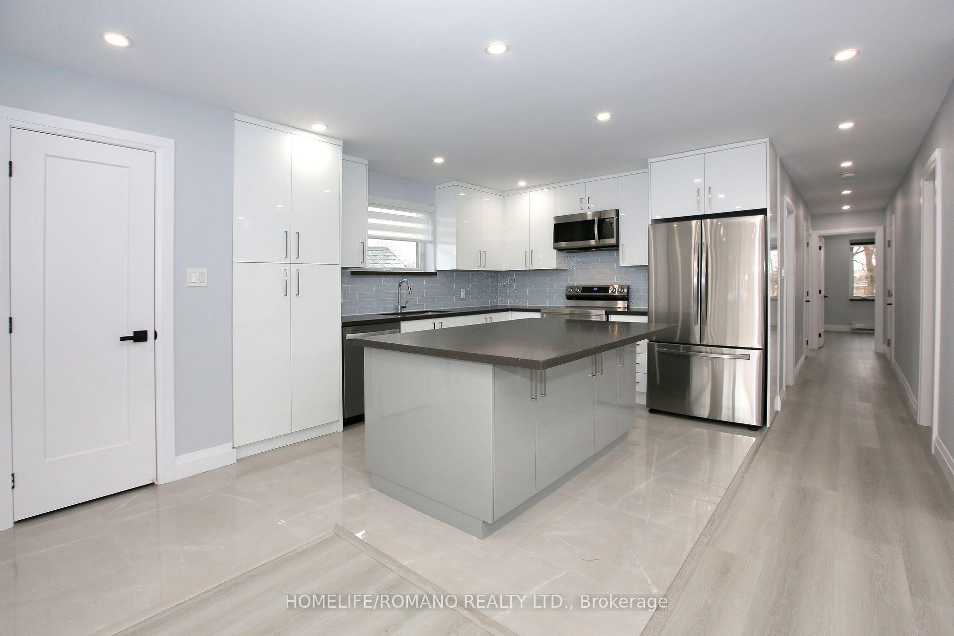 Photo 5 of Unit A, 177 Robina Avenue, Toronto, Oakwood Village — HOMEH