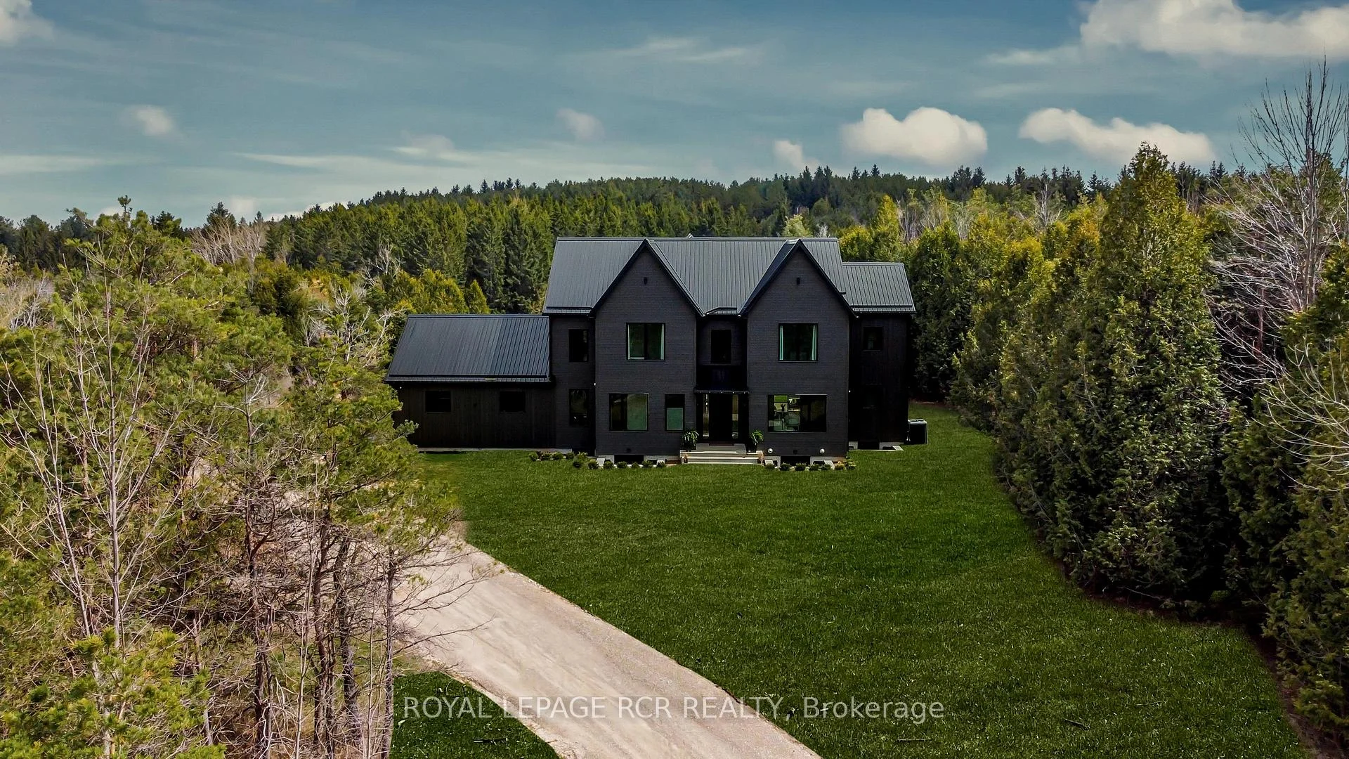 Photo 2 of 3045 Highpoint Side Road, Caledon, Rural Caledon — HOMEH