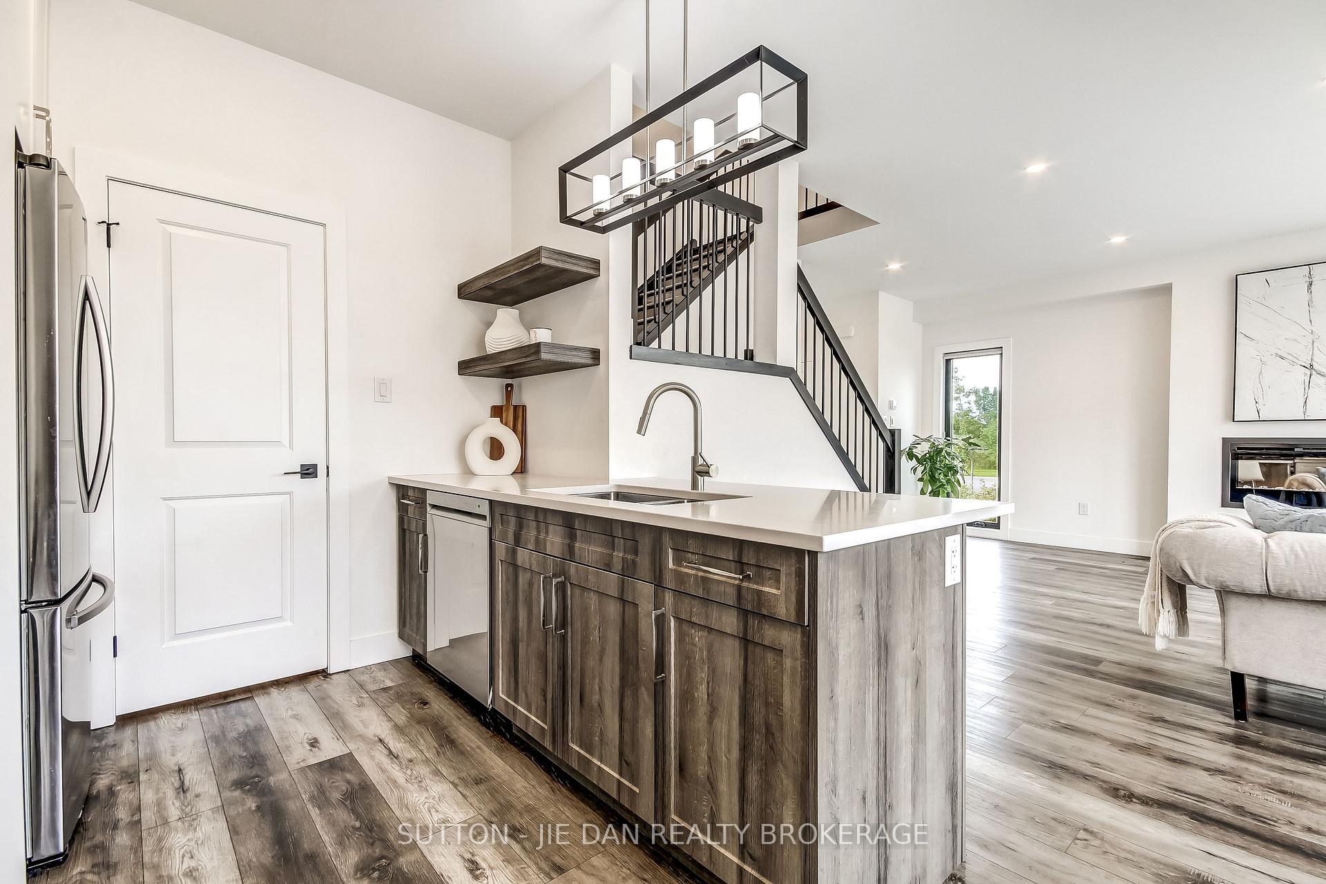 Photo 10 of Unit 2, 1820 Canvas Way, London, North B — HOMEH
