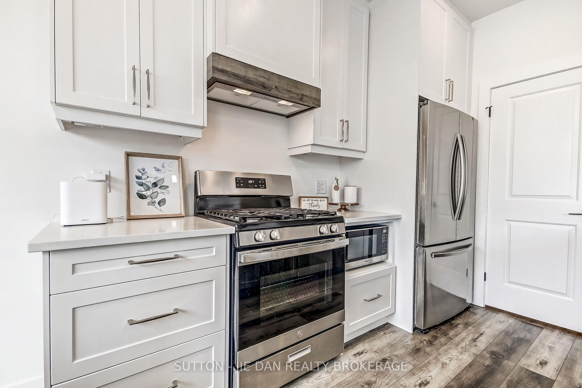 Photo 9 of Unit 2, 1820 Canvas Way, London, North B — HOMEH