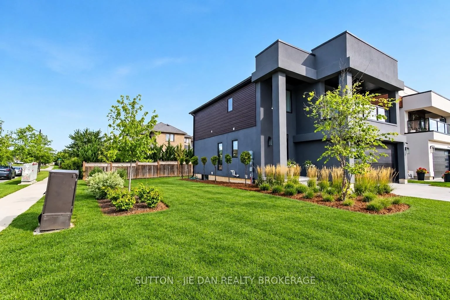 Photo 36 of Unit 2, 1820 Canvas Way, London, North B — HOMEH