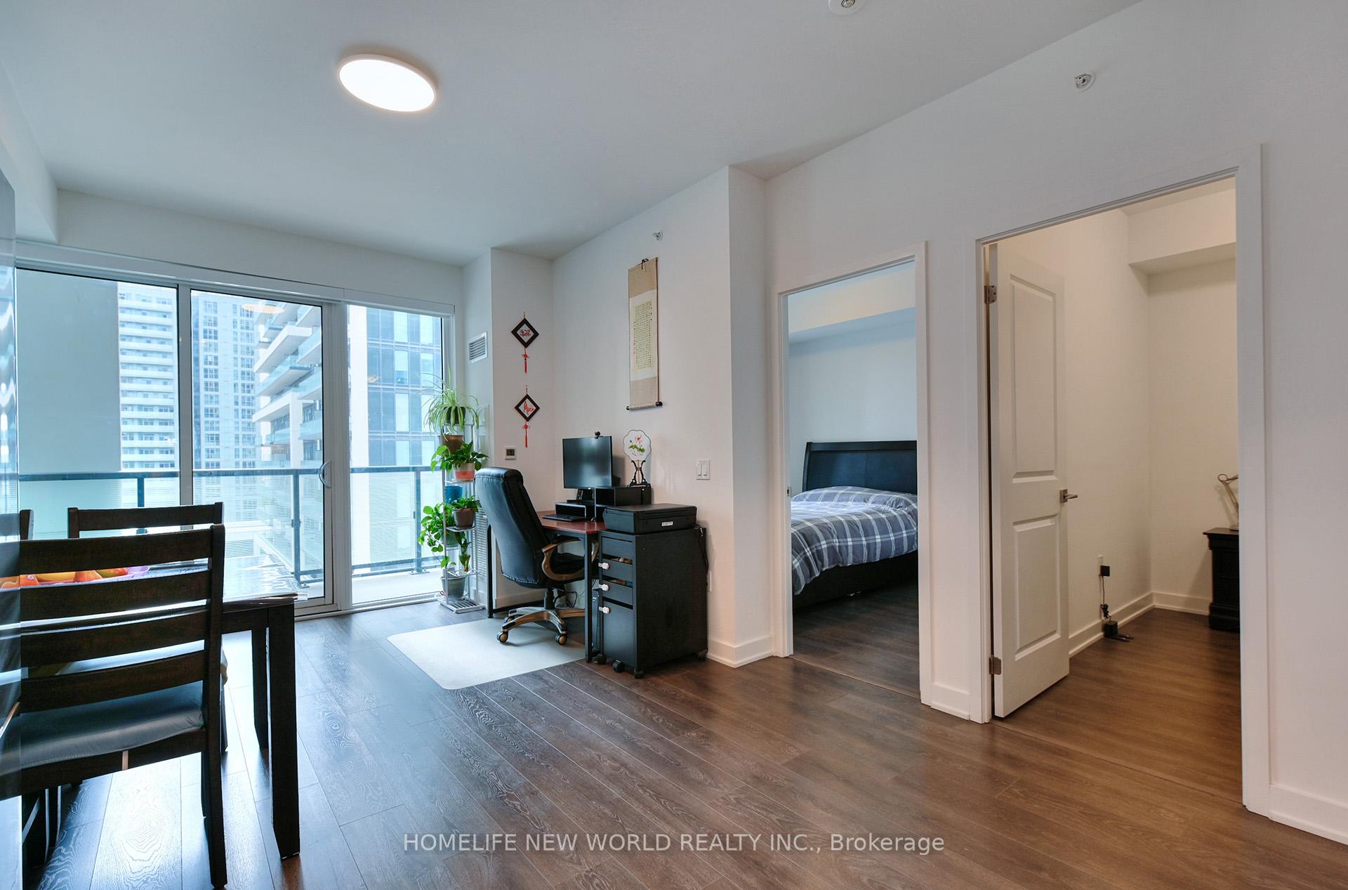 Photo 6 of Unit 811, 85 Oneida Crescent, Richmond Hill, Langstaff — HOMEH