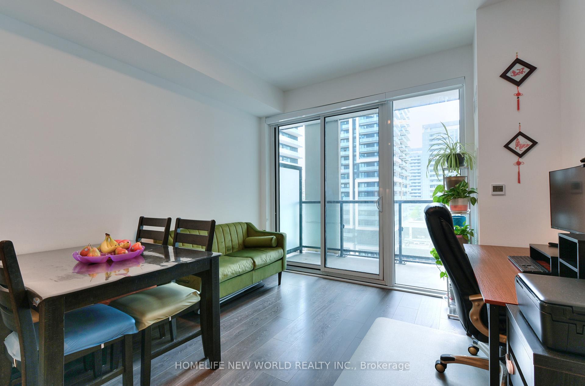 Photo 10 of Unit 811, 85 Oneida Crescent, Richmond Hill, Langstaff — HOMEH
