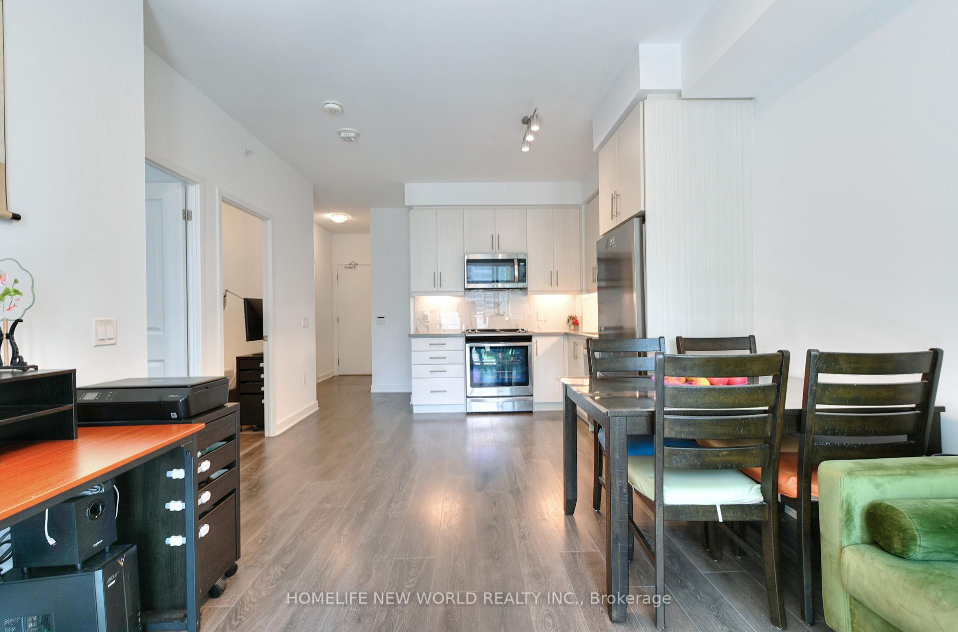 Photo 13 of Unit 811, 85 Oneida Crescent, Richmond Hill, Langstaff — HOMEH