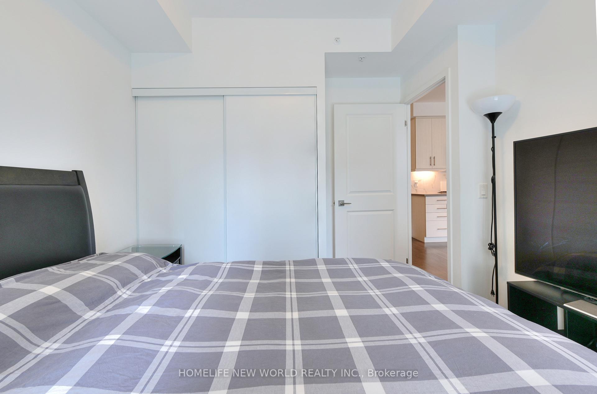 Photo 16 of Unit 811, 85 Oneida Crescent, Richmond Hill, Langstaff — HOMEH