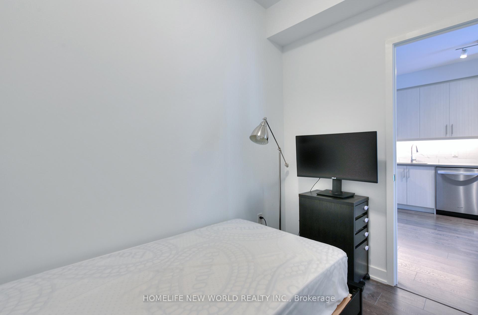 Photo 19 of Unit 811, 85 Oneida Crescent, Richmond Hill, Langstaff — HOMEH